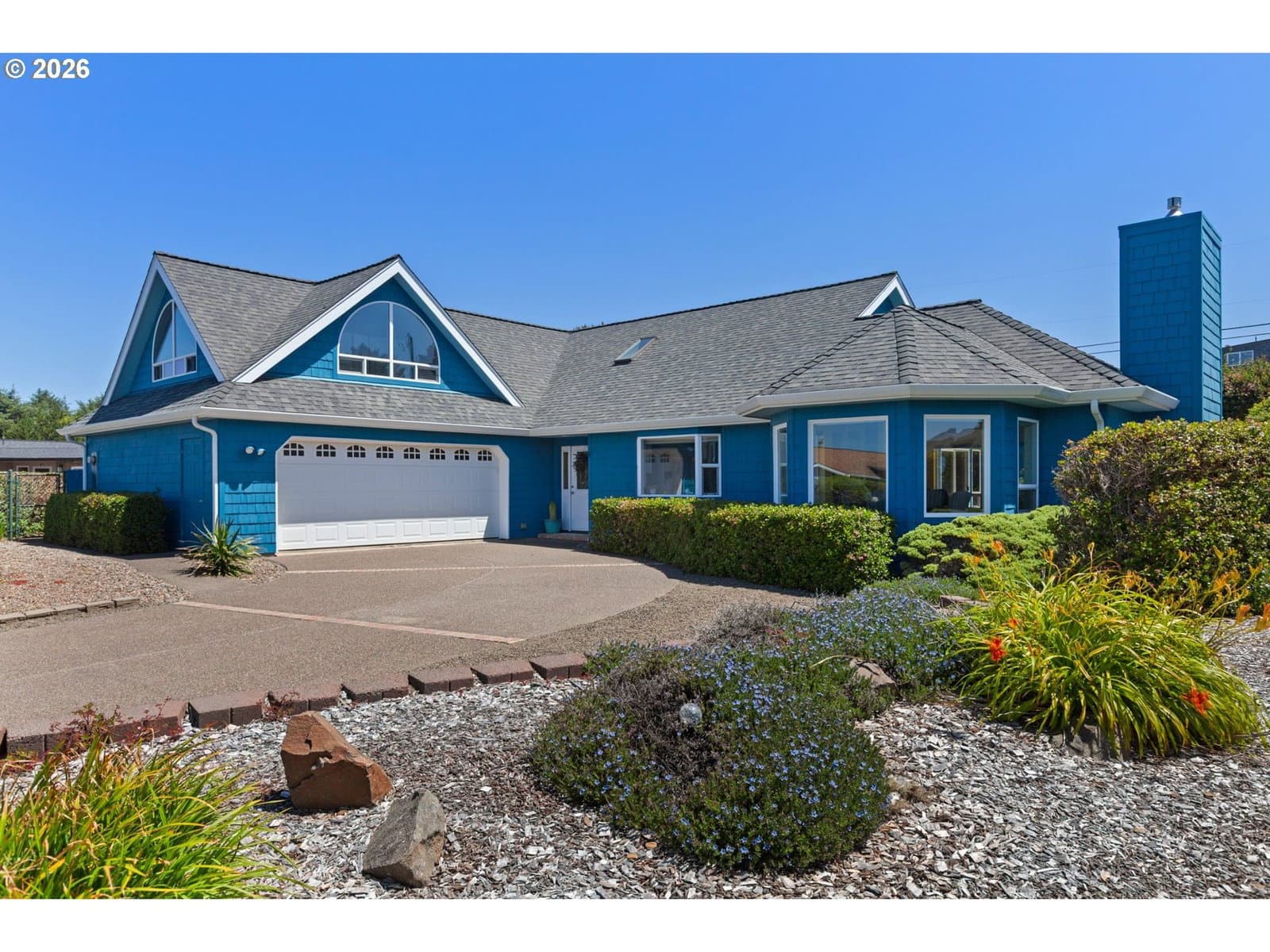 Listing photo 1 of 6