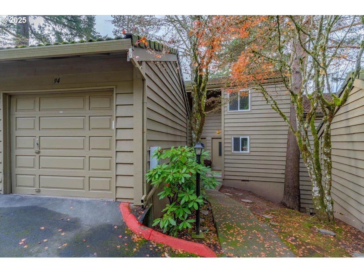Primary listing photo, 94 CERVANTES CIR, Lake Oswego, OR, 97035