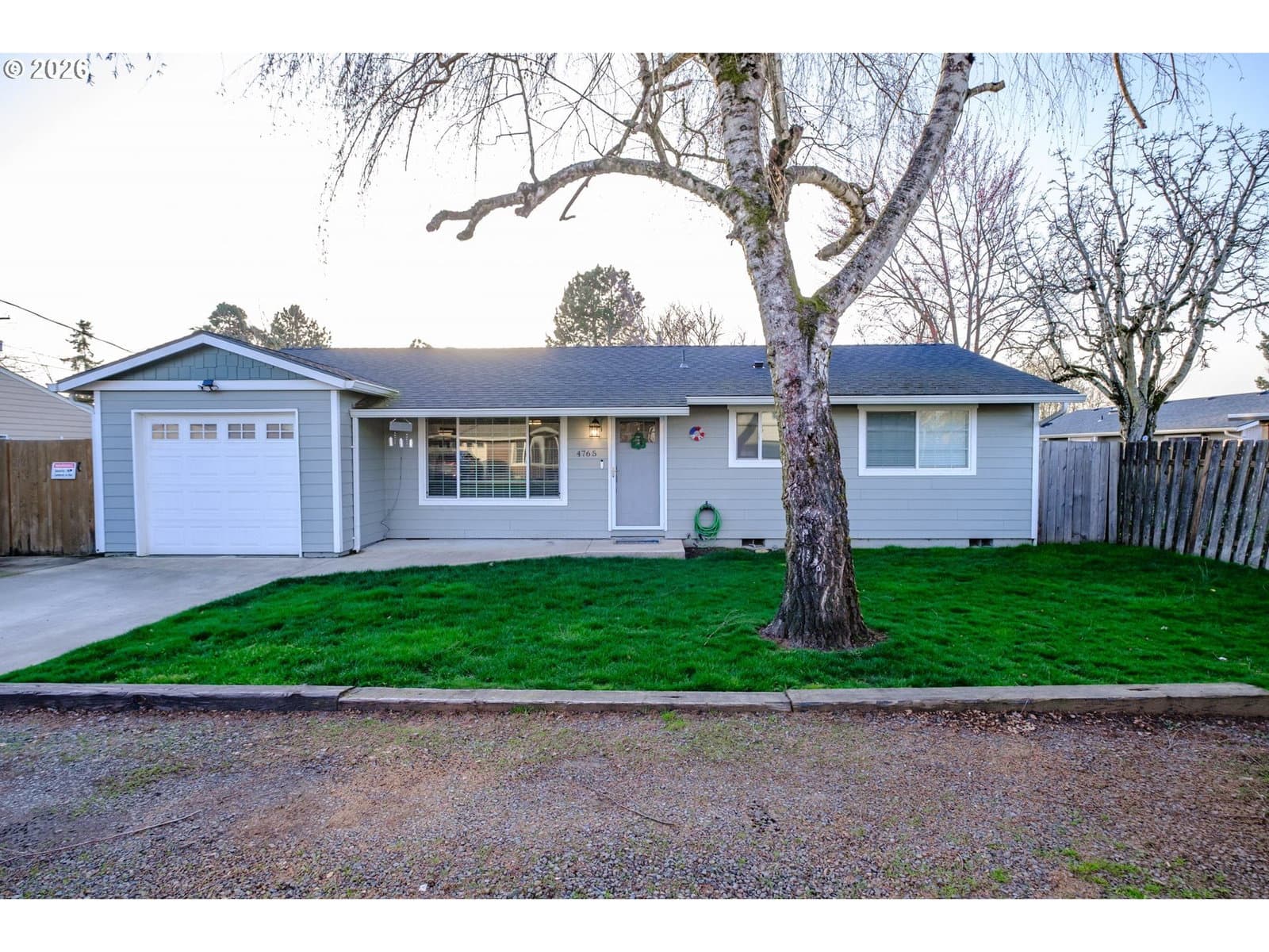 Listing photo 1 of 6