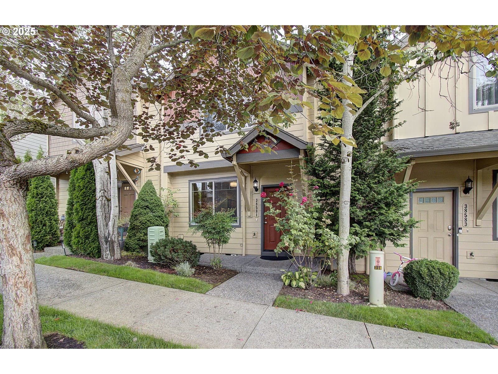 Primary listing photo, 38581 LIMERICK ST, Sandy, OR, 97055