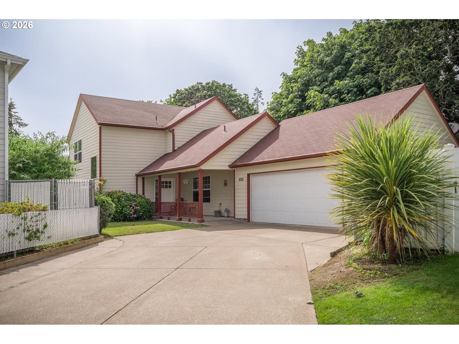 Listing photo 1 of 6