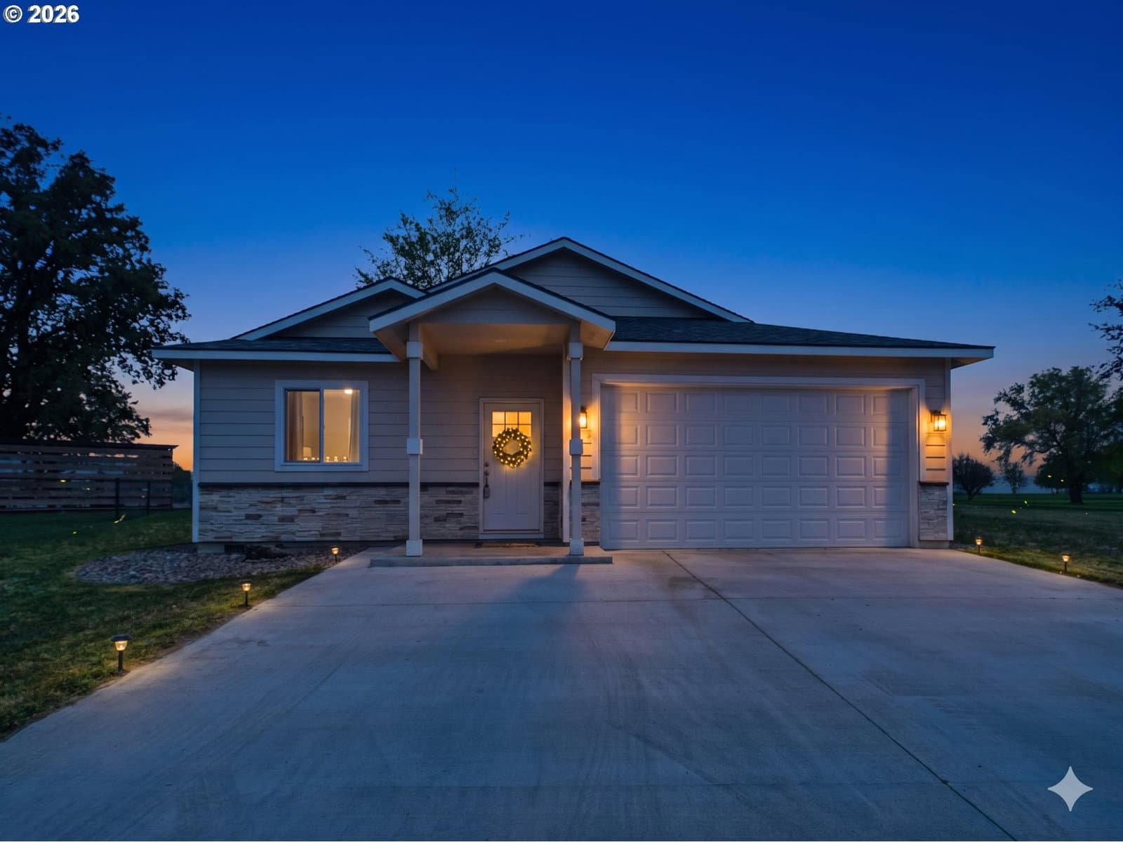 Primary listing photo, 320 RIVERWOOD CT, Umatilla, OR, 97882