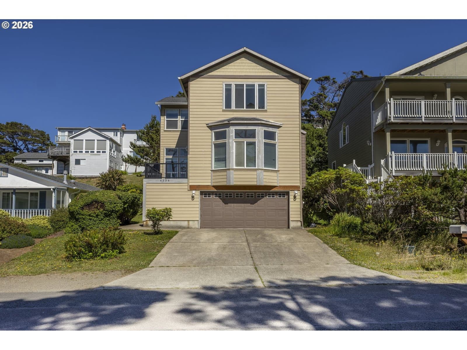 Listing photo 1 of 6