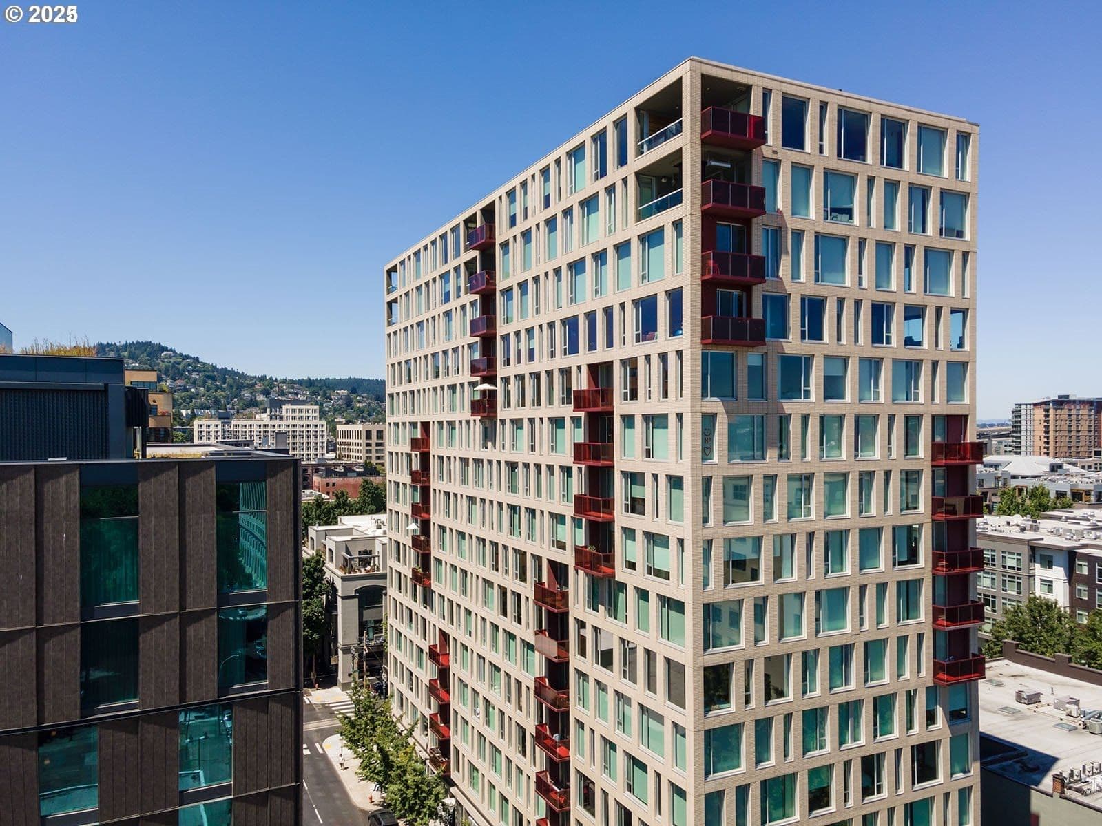 Primary listing photo, 937 NW GLISAN ST #1530, Portland, OR, 97209