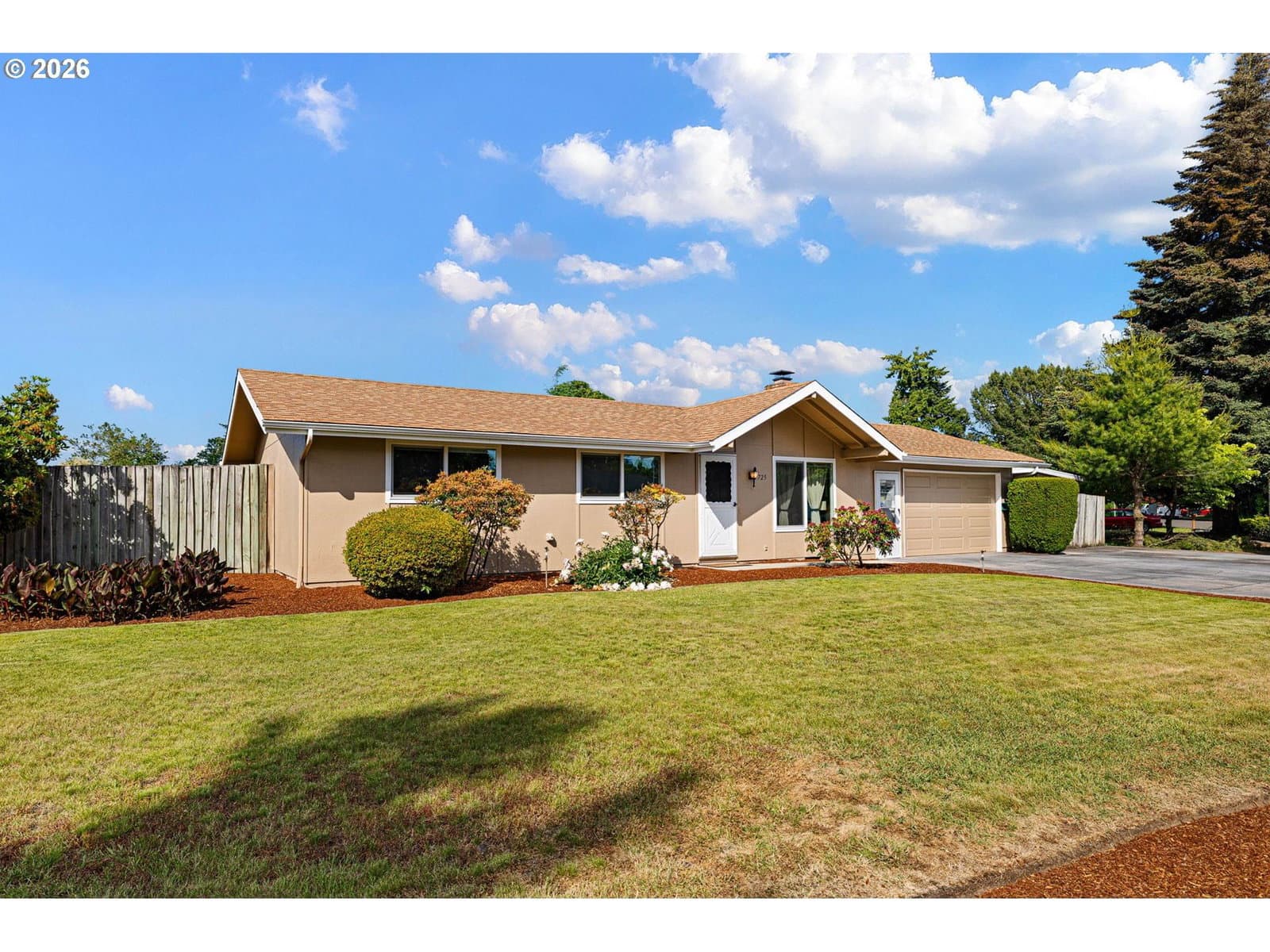Primary listing photo, 725 HEYWOOD AVE, Eugene, OR, 97404