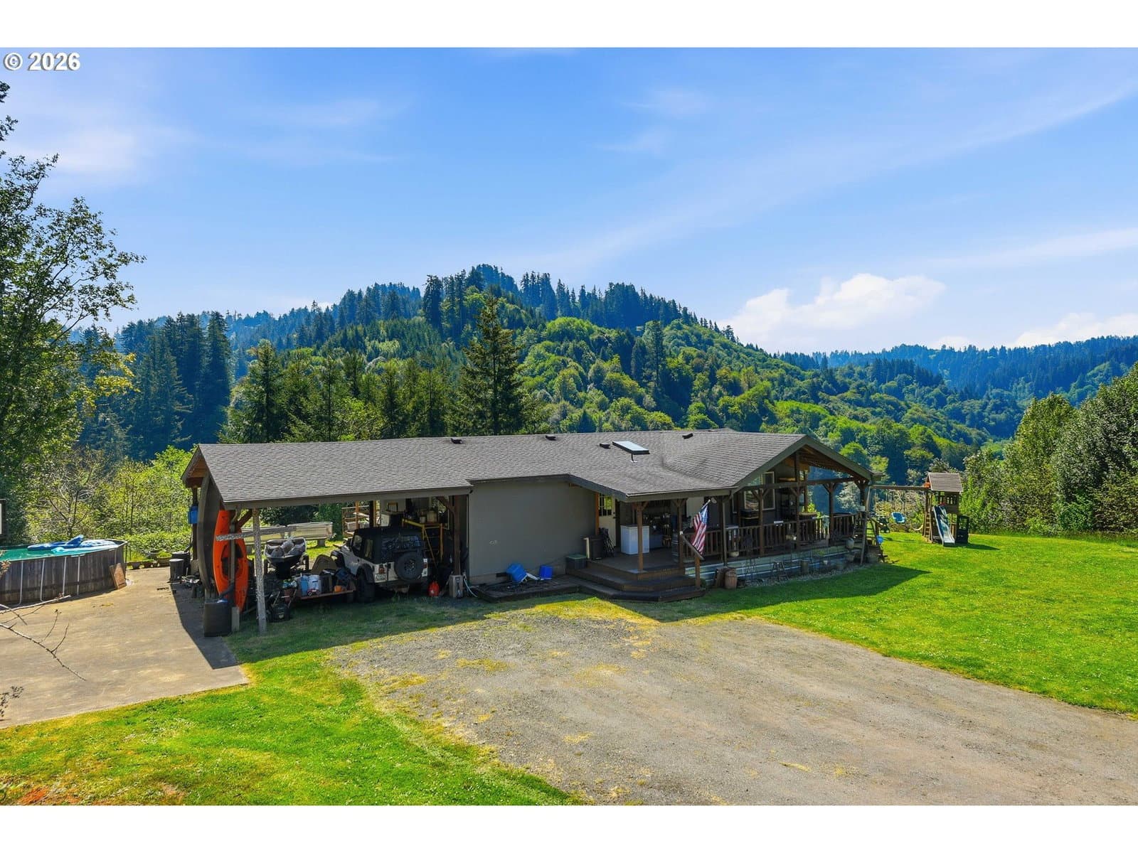 Listing photo 1 of 6