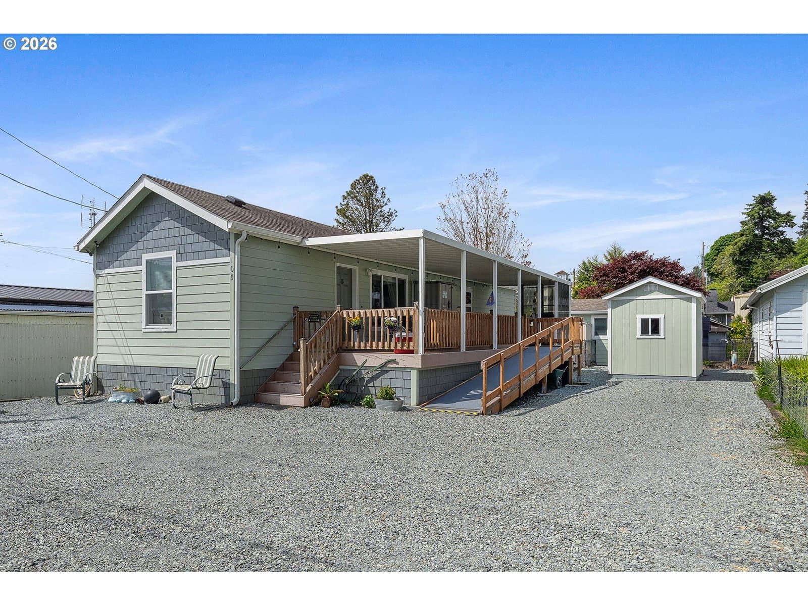 Listing photo 1 of 6