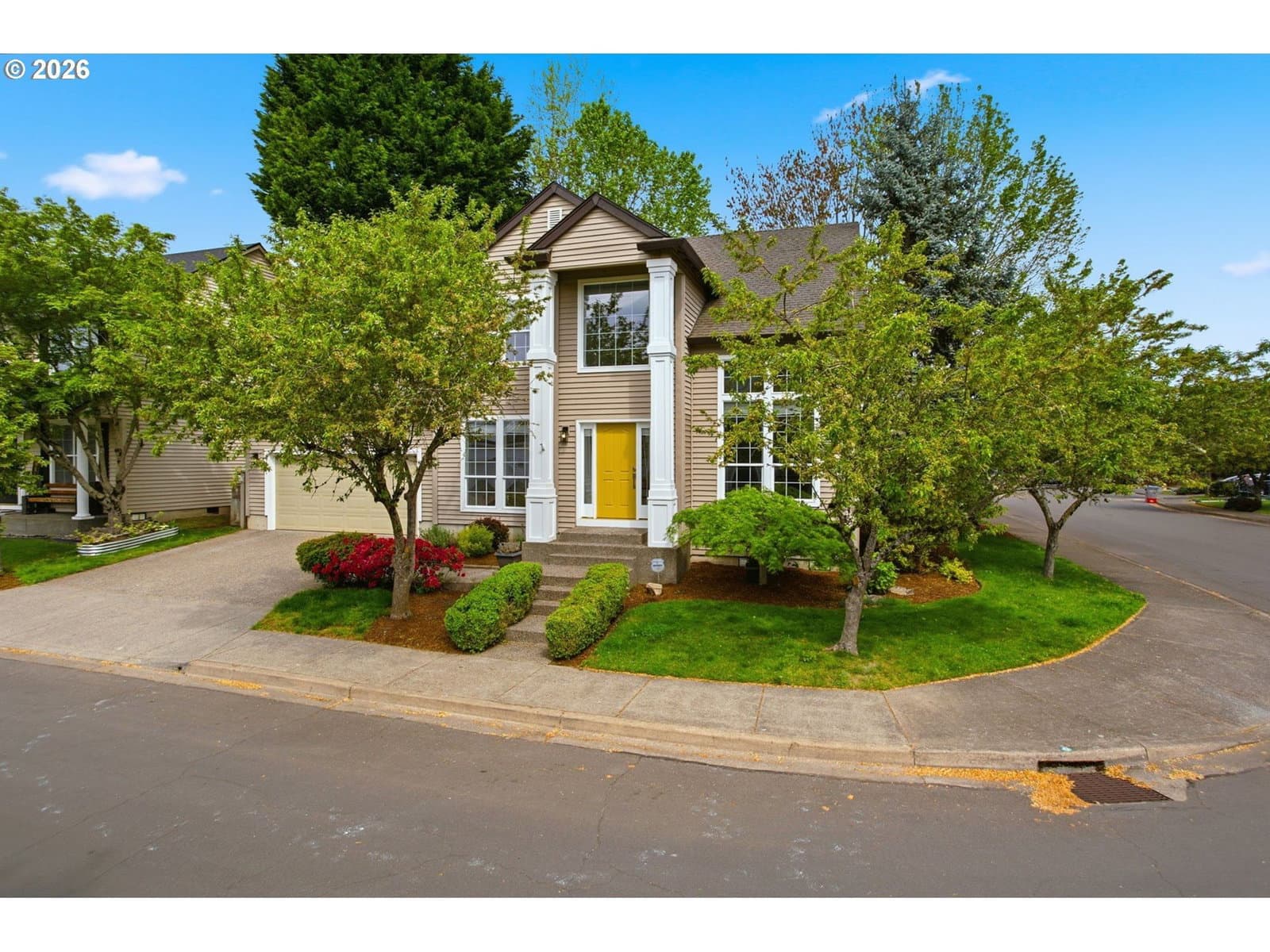 Primary listing photo, 8911 SW GRAVENSTEIN LN, Tigard, OR, 97224