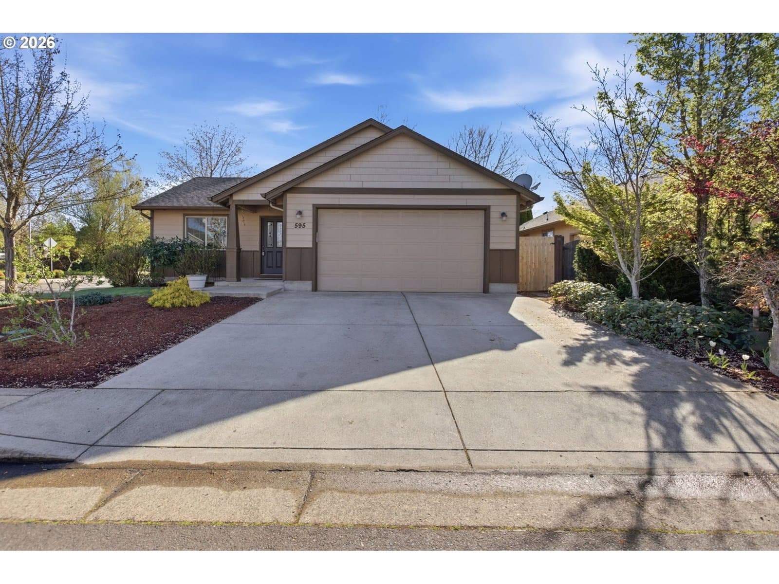Primary listing photo, 595 RABER RD, Eugene, OR, 97402