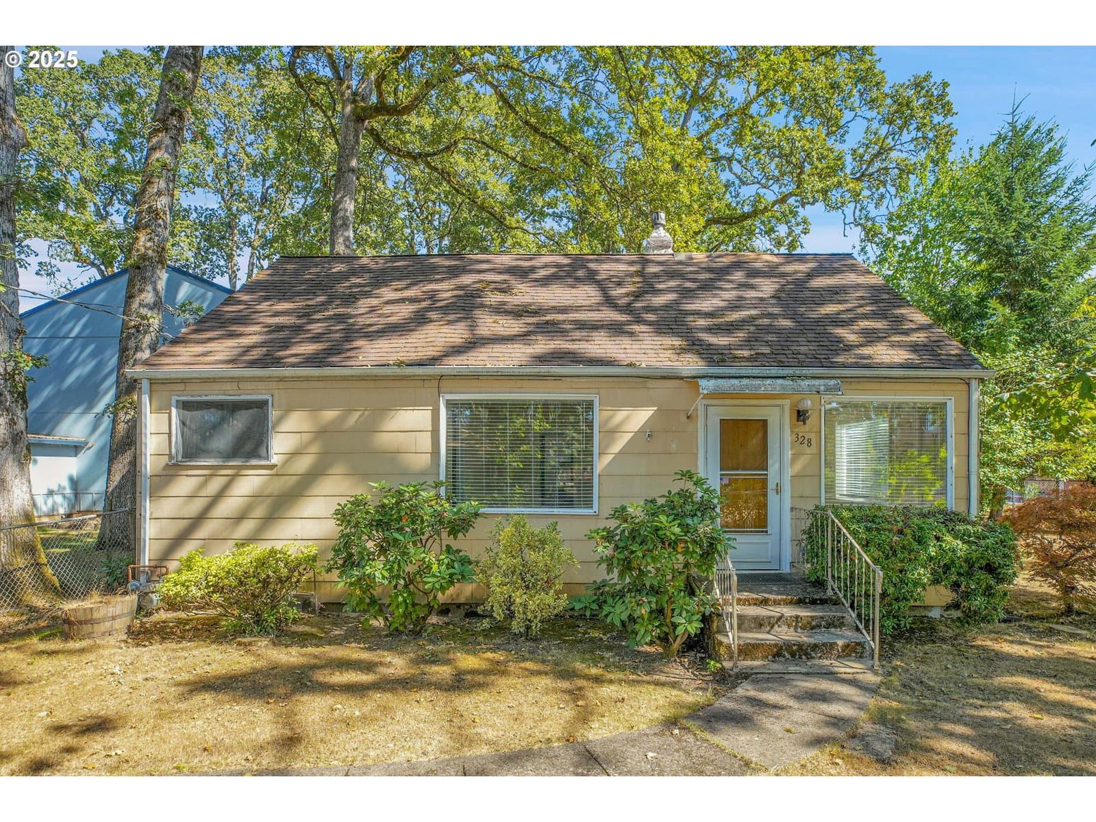 Primary listing photo, 328 N 15TH AVE, Cornelius, OR, 97113