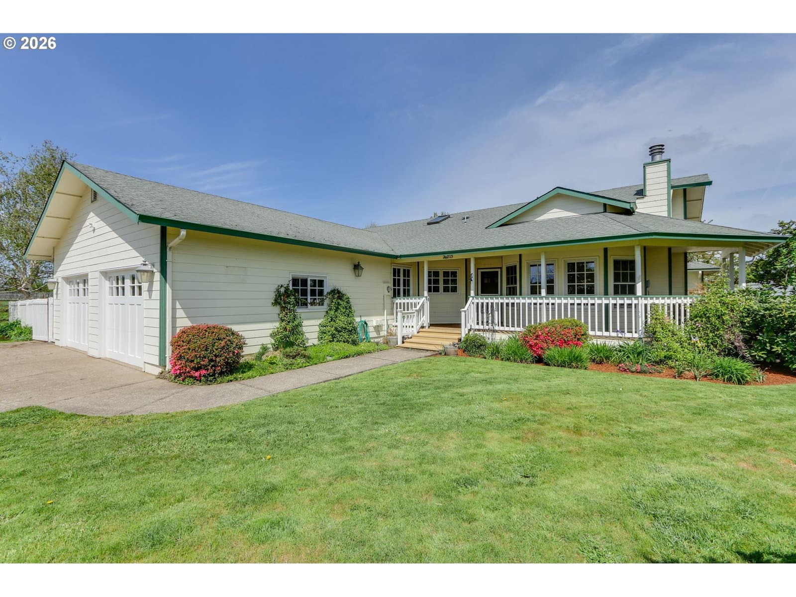 Primary listing photo, 28015 CROSSLEY LN, Eugene, OR, 97402