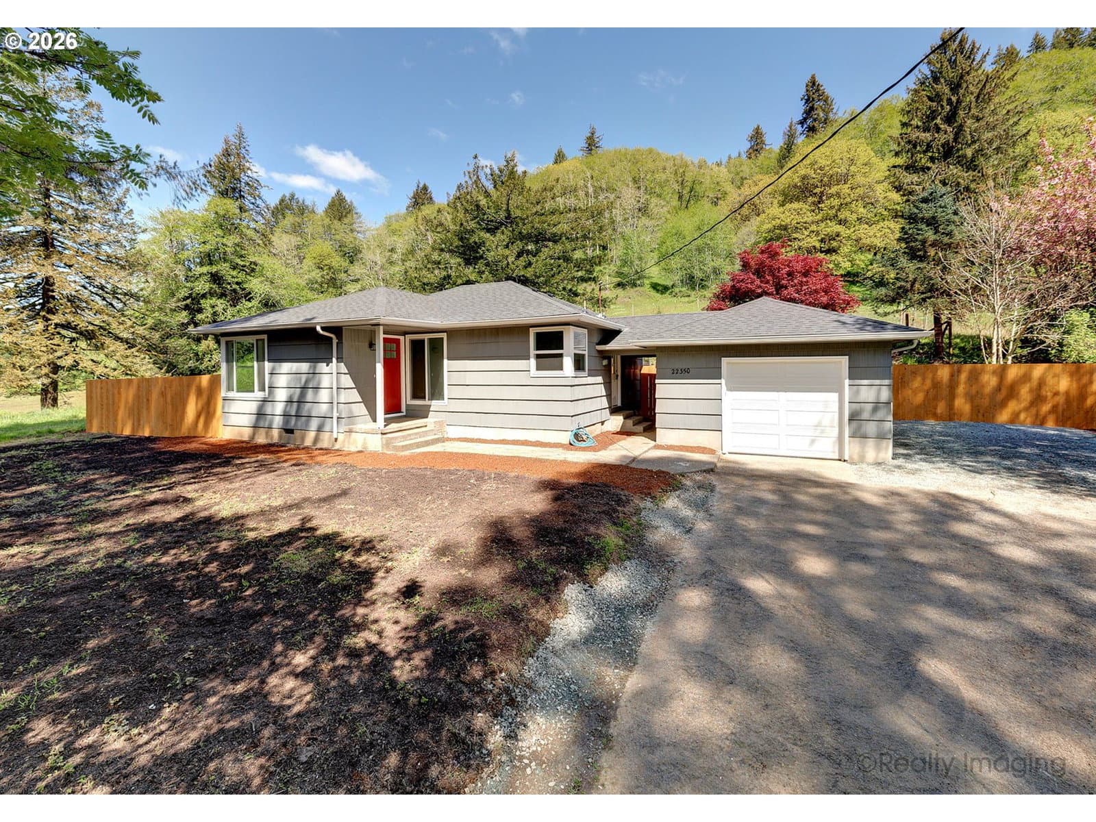 Listing photo 1 of 6
