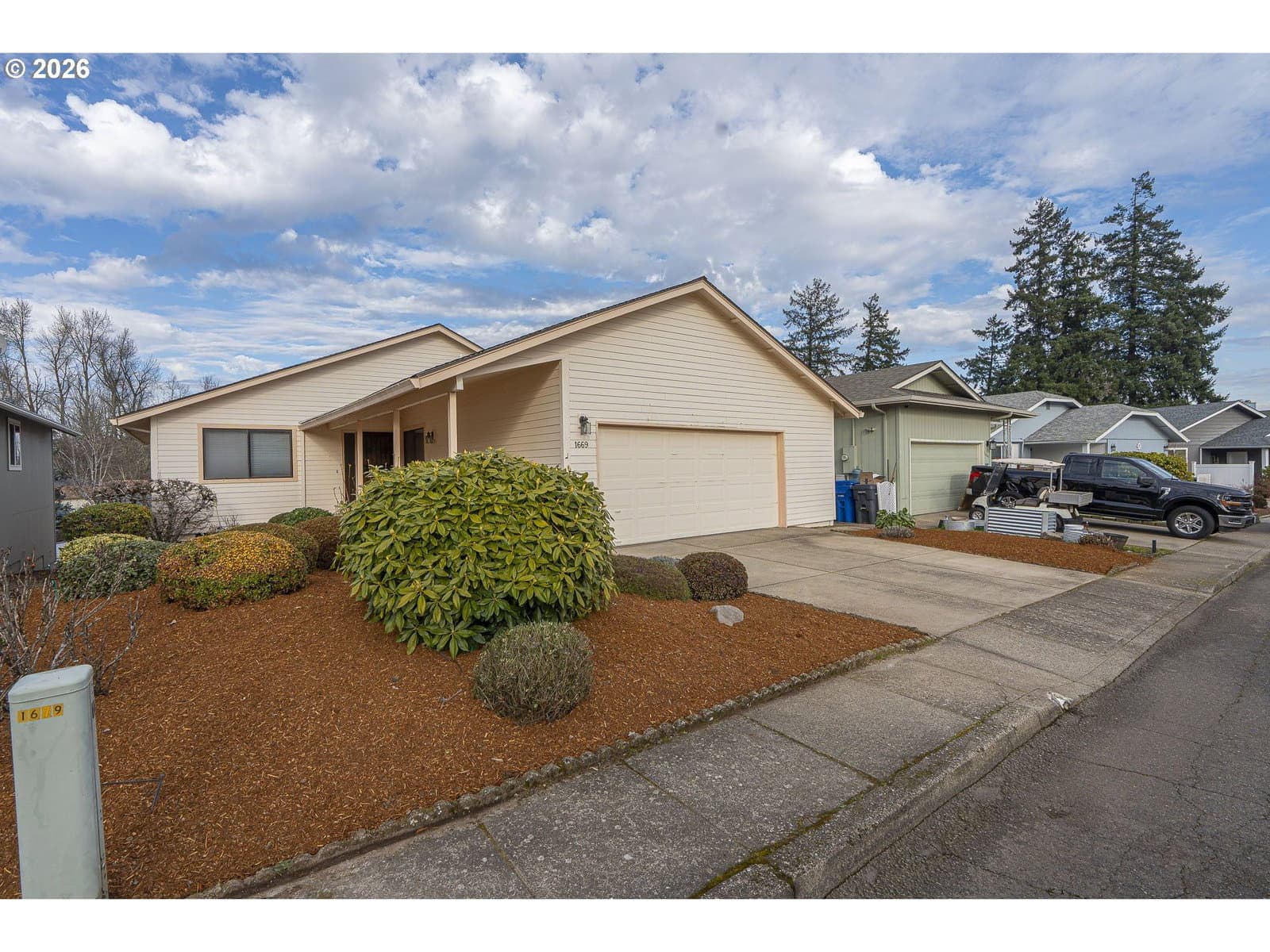 Primary listing photo, 1669 NUT TREE DR NW, Salem, OR, 97304