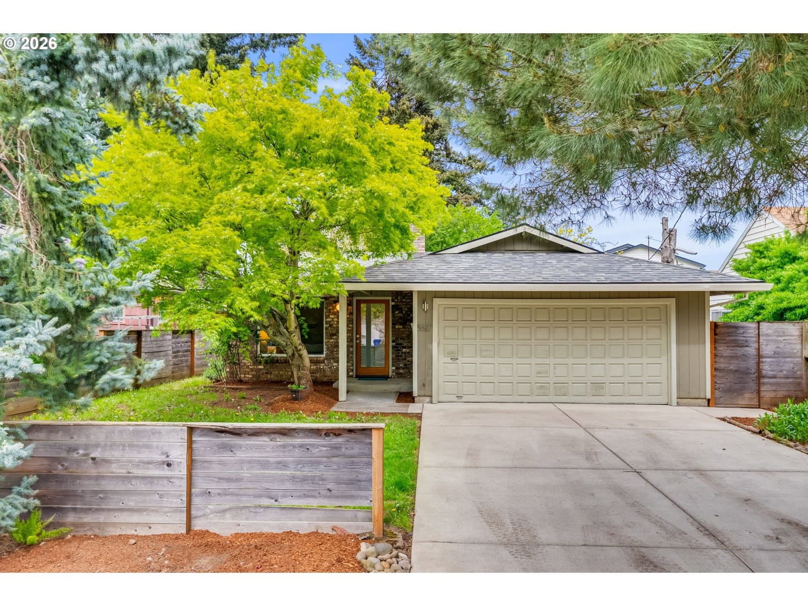Primary listing photo, 5627 SE HENDERSON ST, Portland, OR, 97206