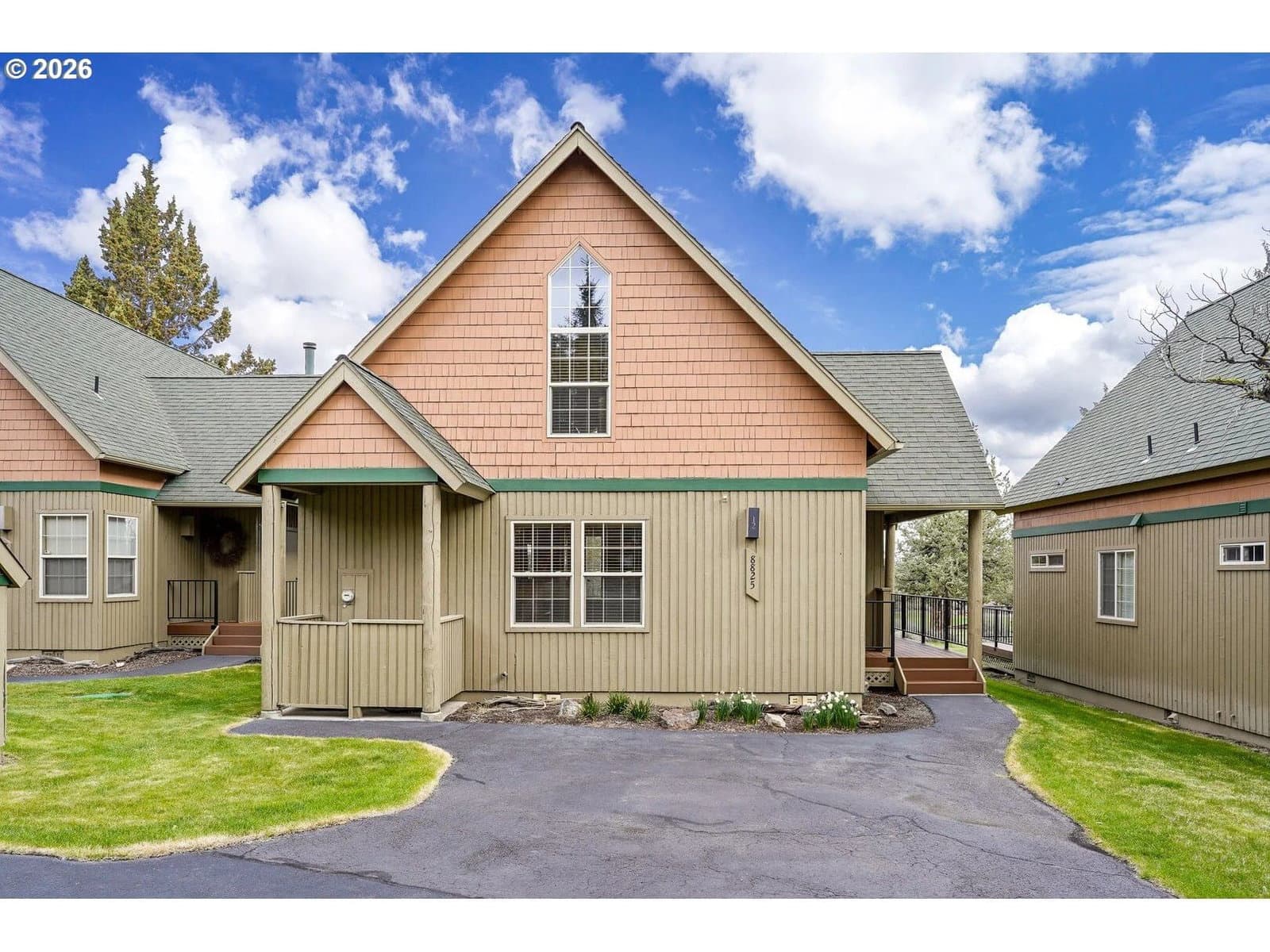 Primary listing photo, 8825 SW CANYON WREN CT, Redmond, OR, 97756