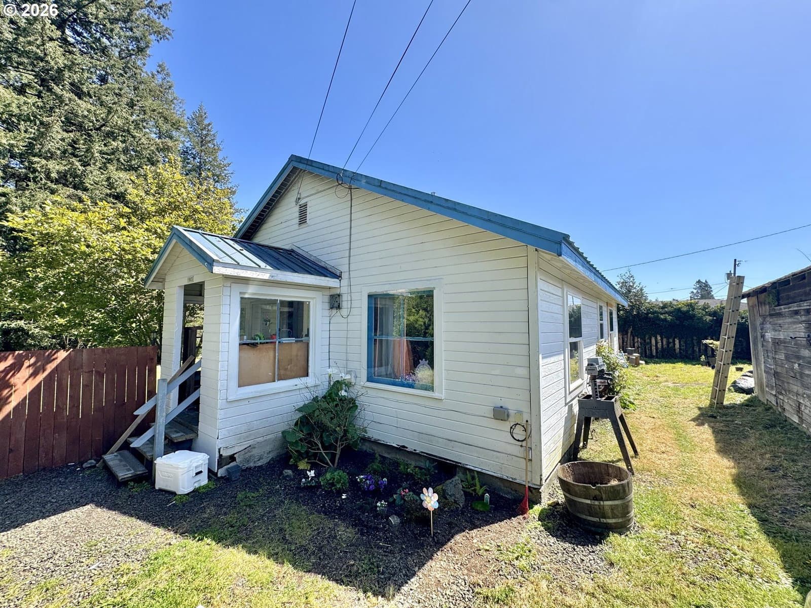Primary listing photo, 1003 W 12th ST, Coquille, OR, 97423