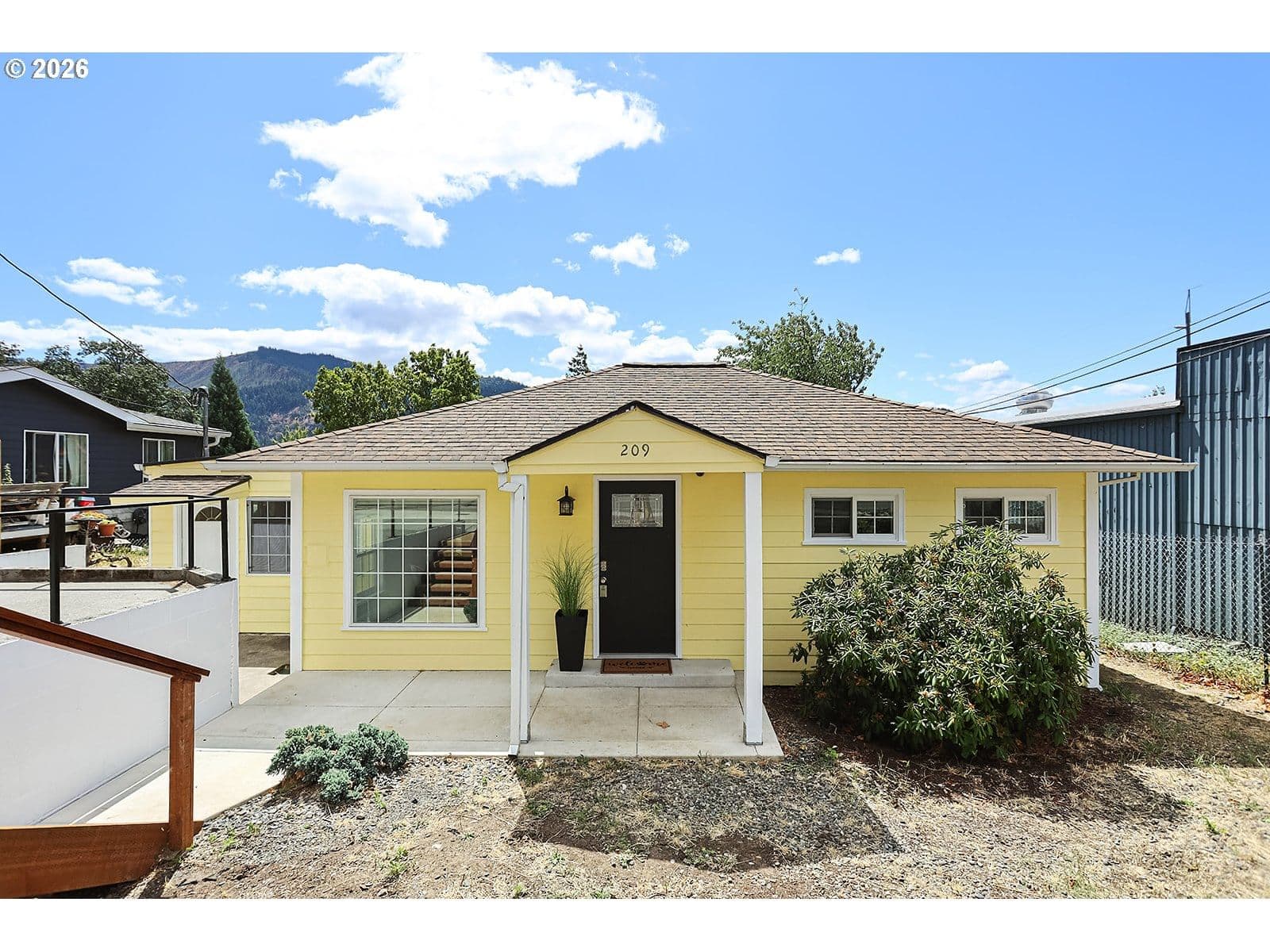 Primary listing photo, 209 E HUMBOLDT ST, Bingen, WA, 98605