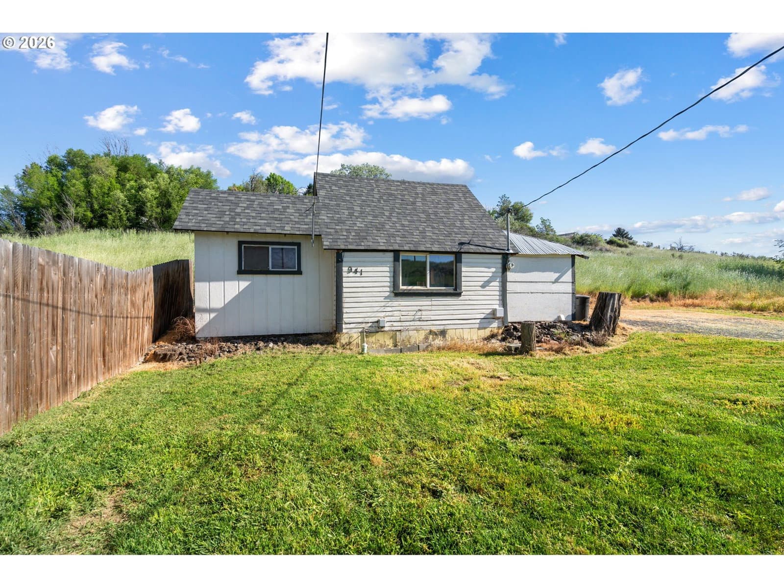 Listing photo 1 of 6