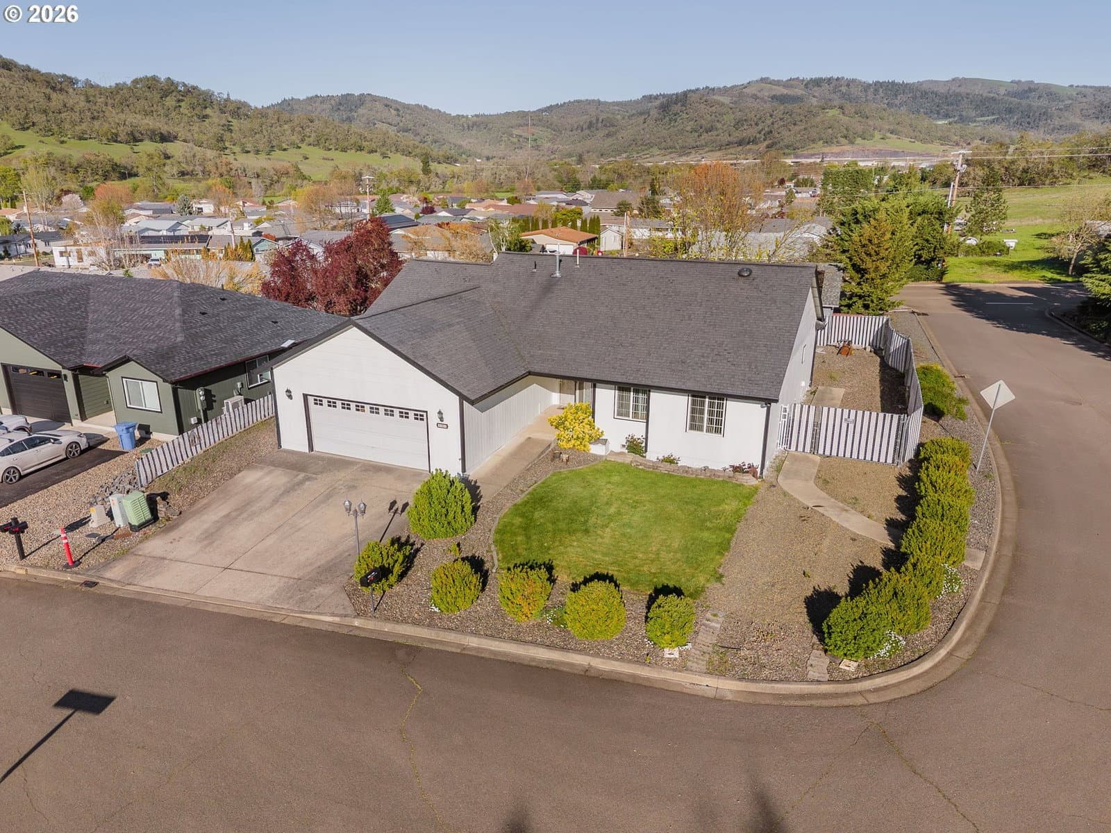 Primary listing photo, 101 PLEASANT VIEW LOOP, Roseburg, OR, 97471