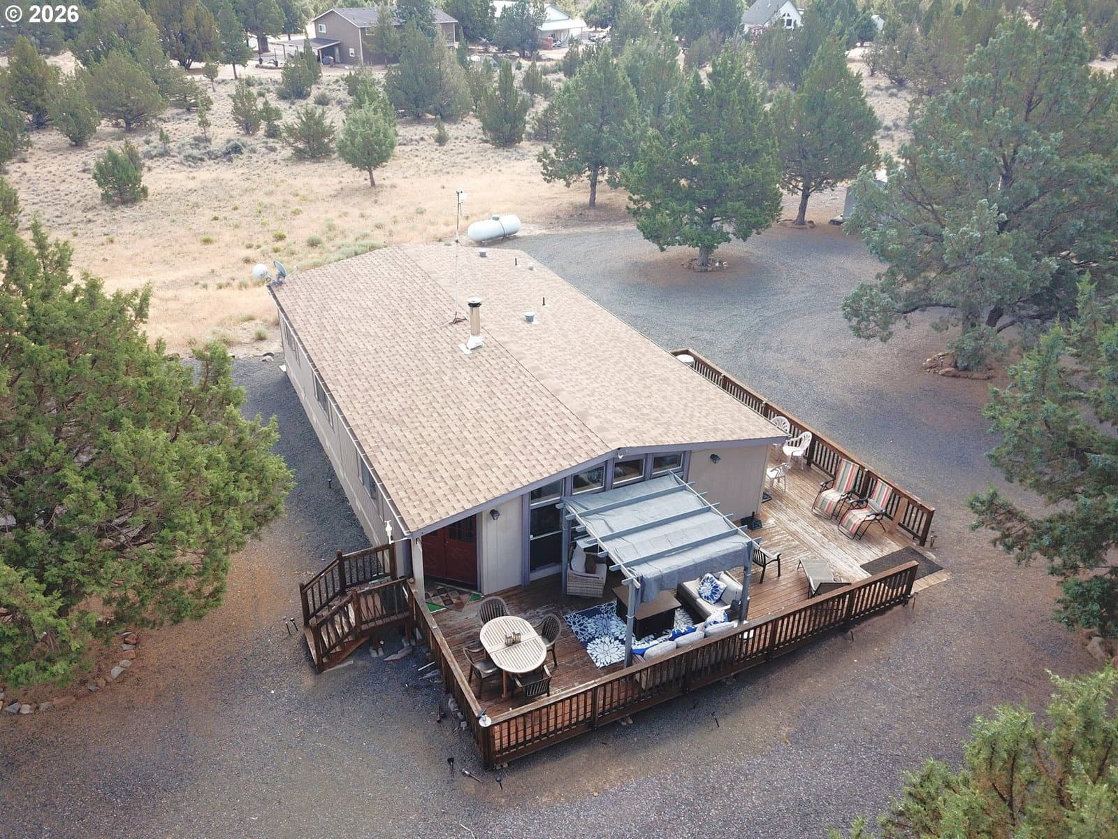 Listing photo 1 of 6