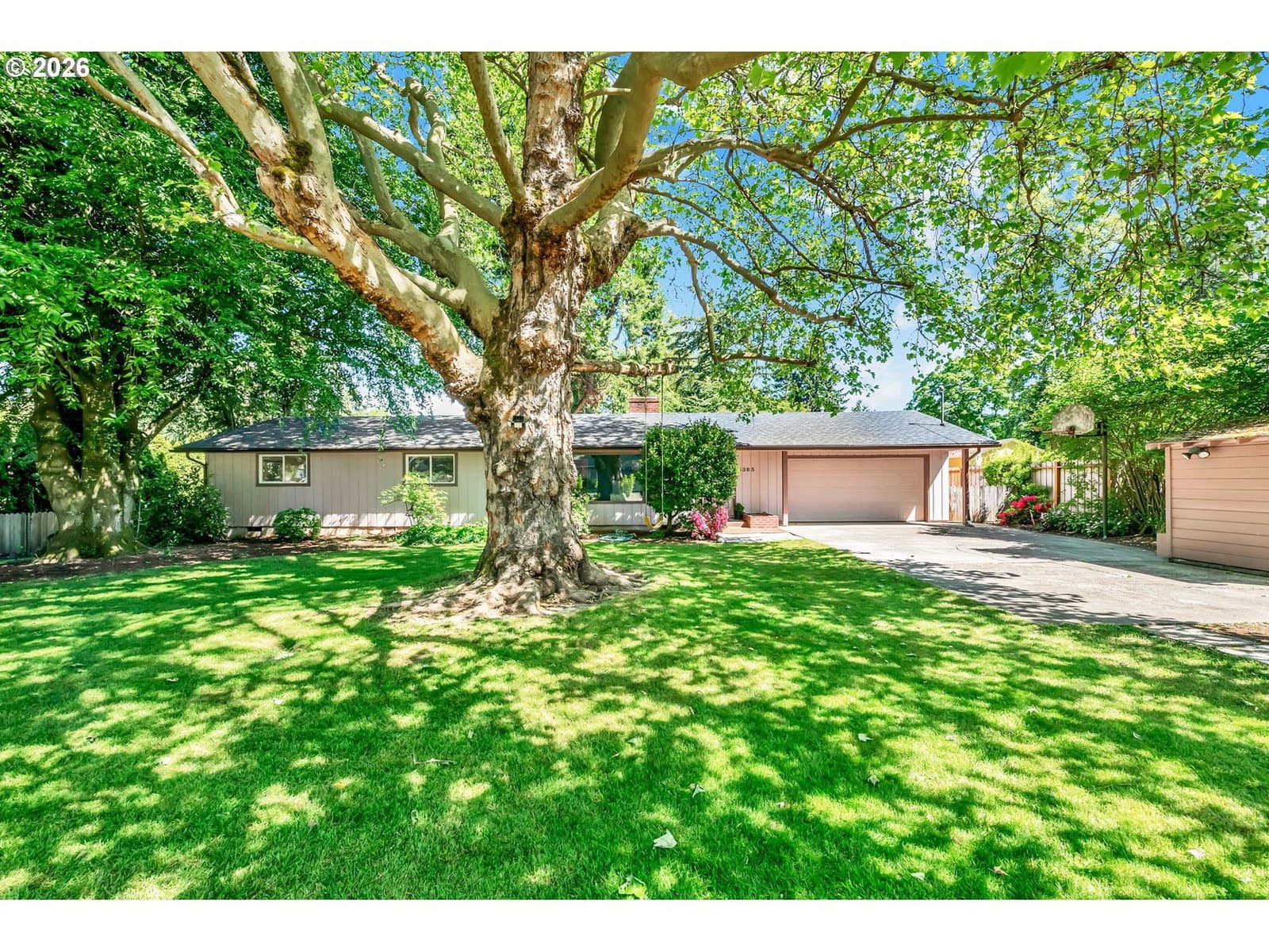 Primary listing photo, 1385 BEEBE LN, Eugene, OR, 97404