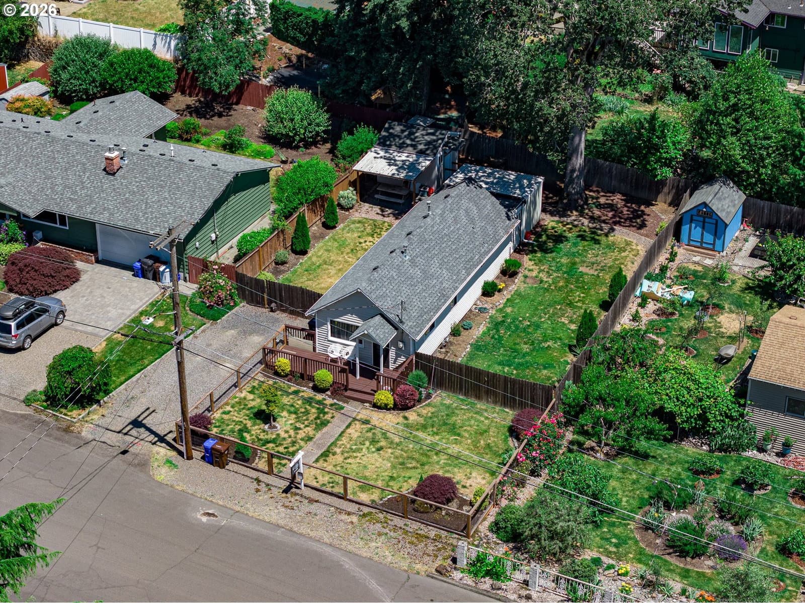 Listing photo 1 of 6