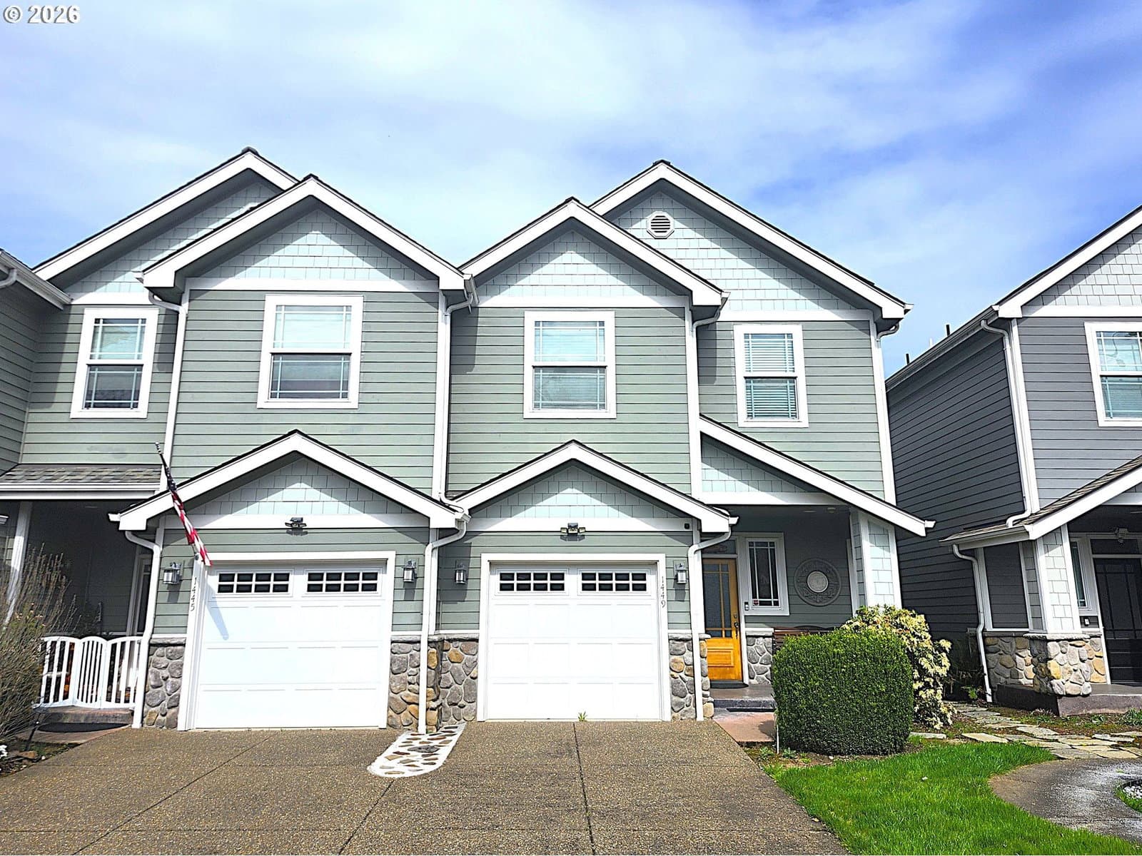 Listing photo 1 of 6