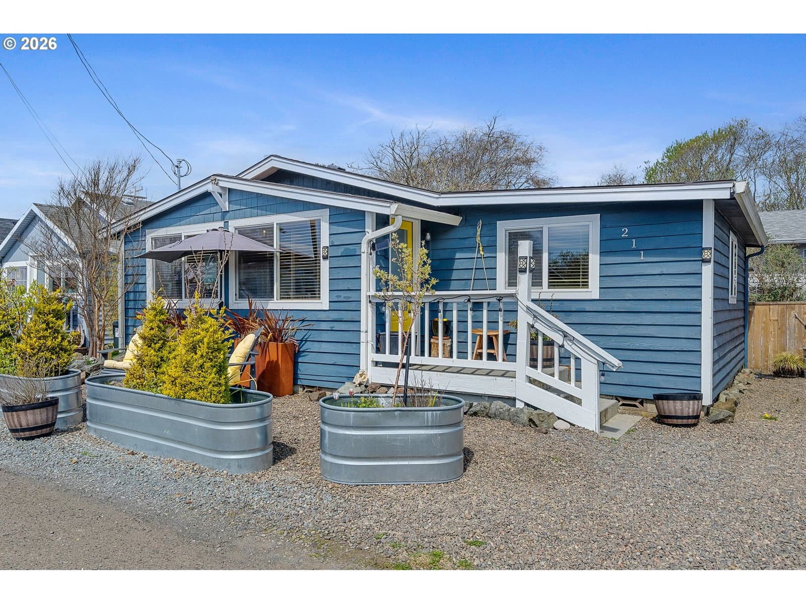 Listing photo 1 of 6