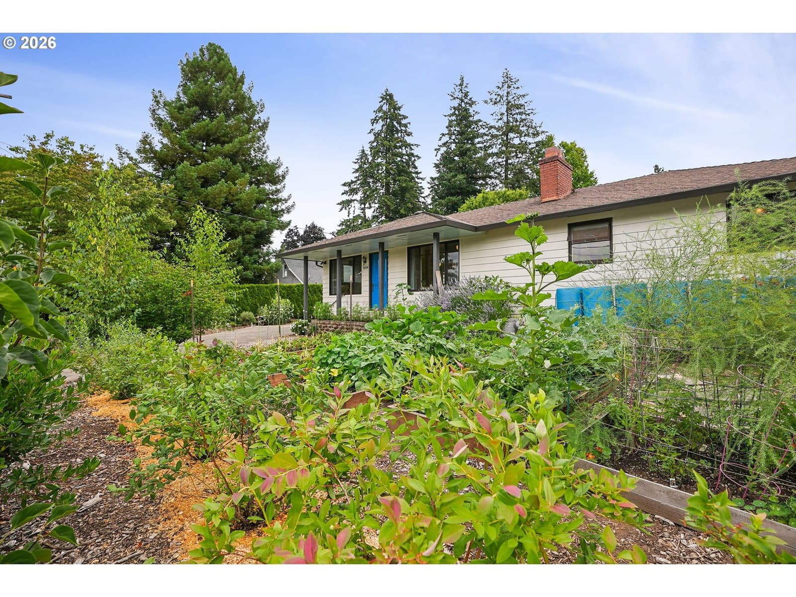 Listing photo 1 of 6
