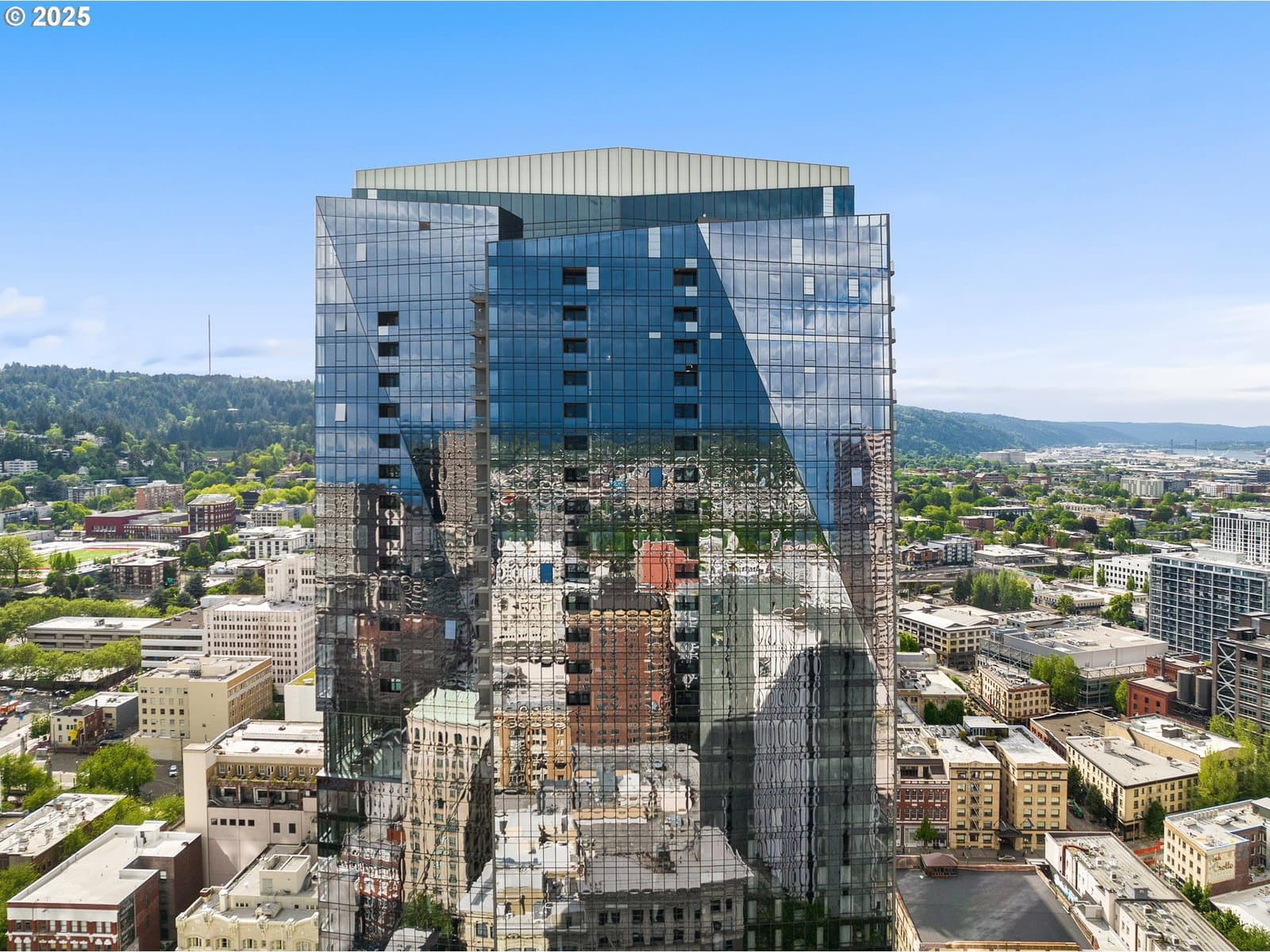 Listing photo 1 of 6