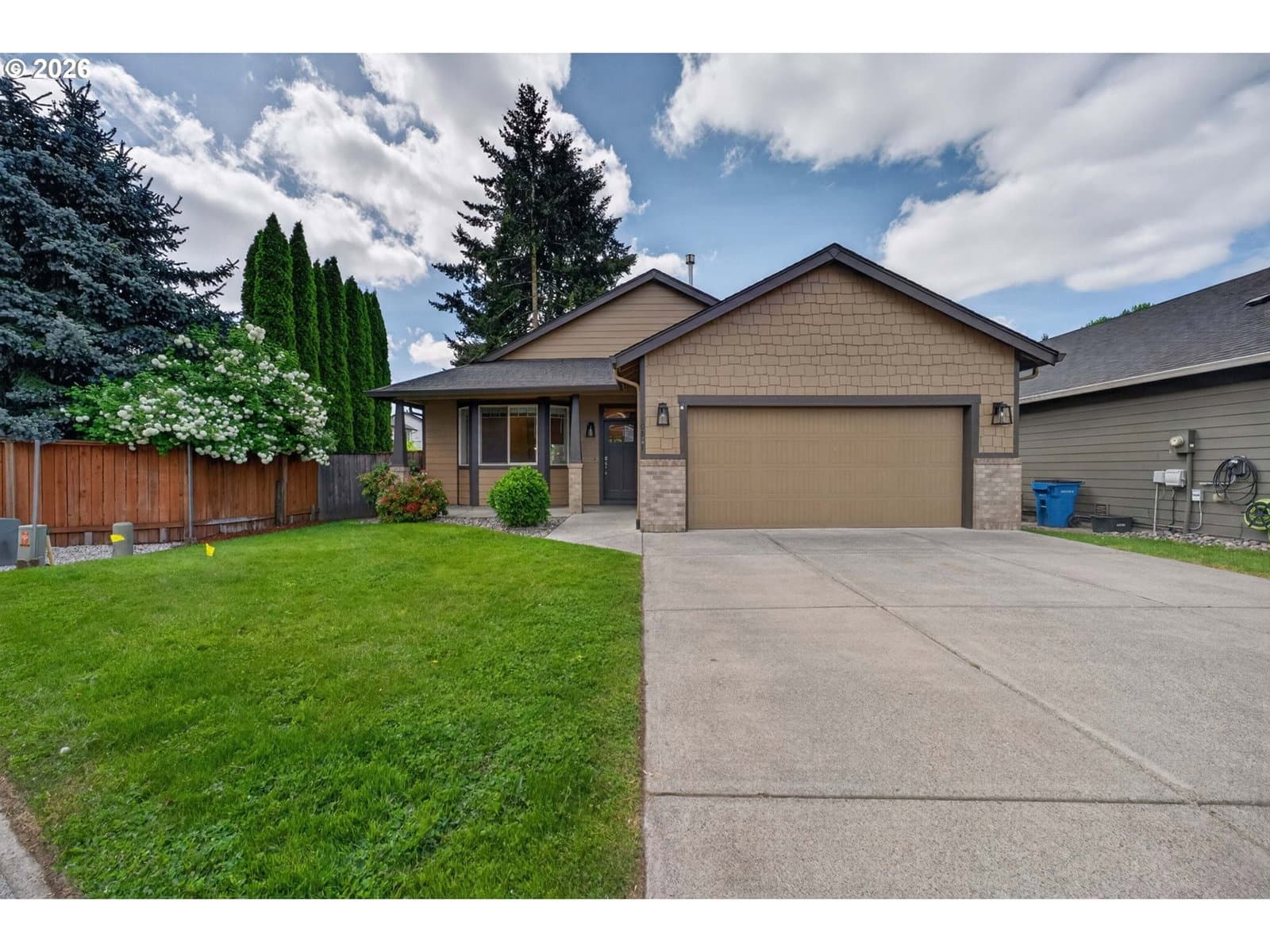 Listing photo 1 of 6
