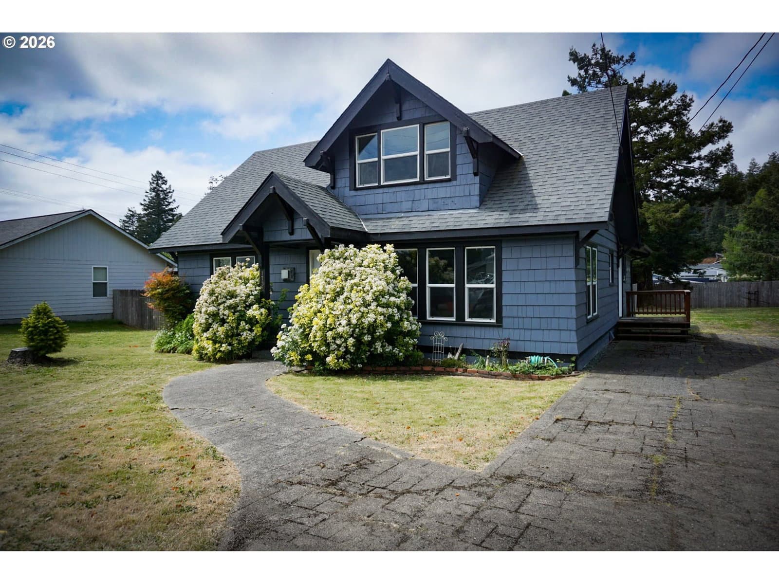 Listing photo 1 of 6