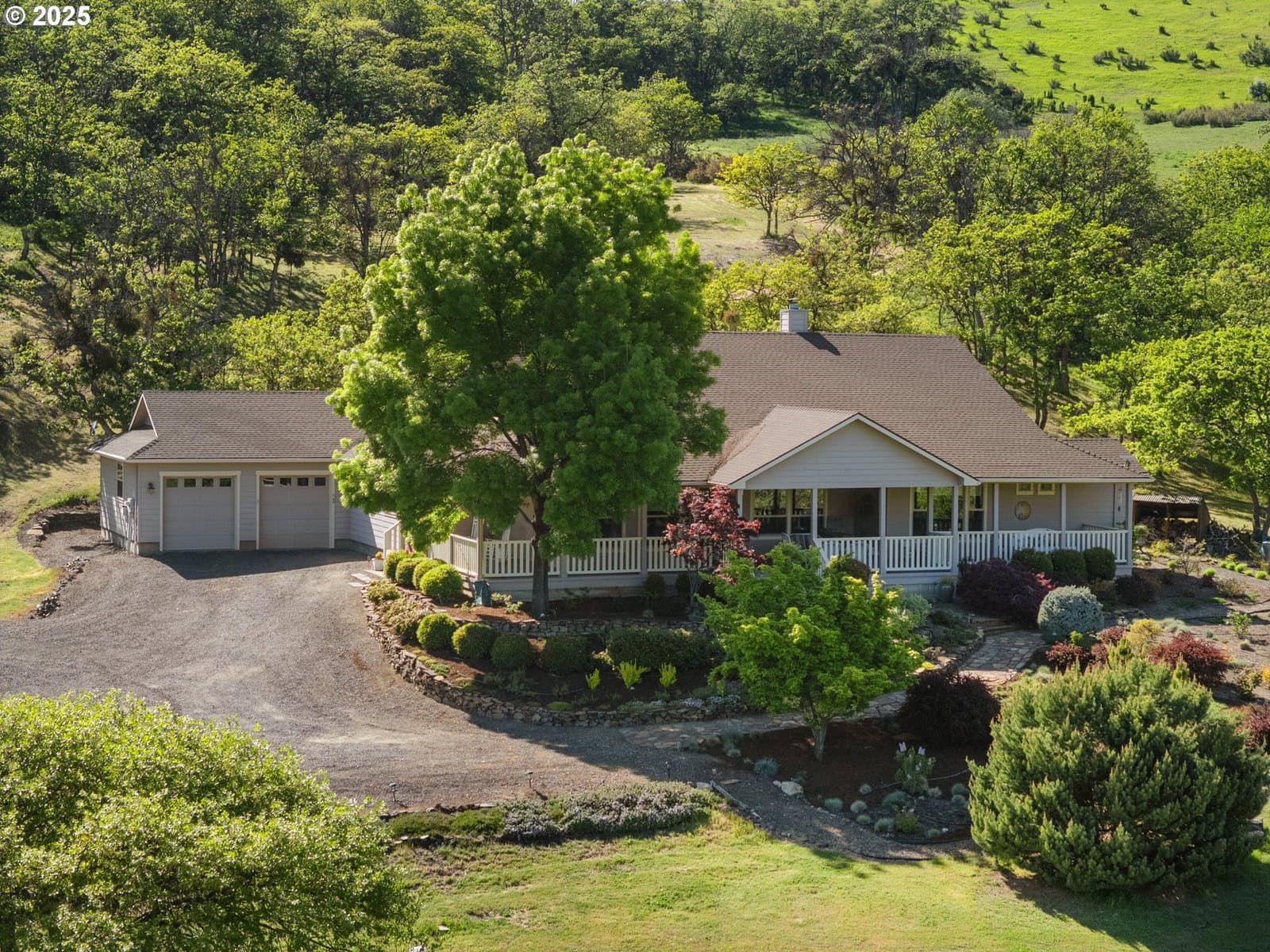 Primary listing photo, 2809 DEAD INDIAN MEMORIAL RD, Ashland, OR, 97520