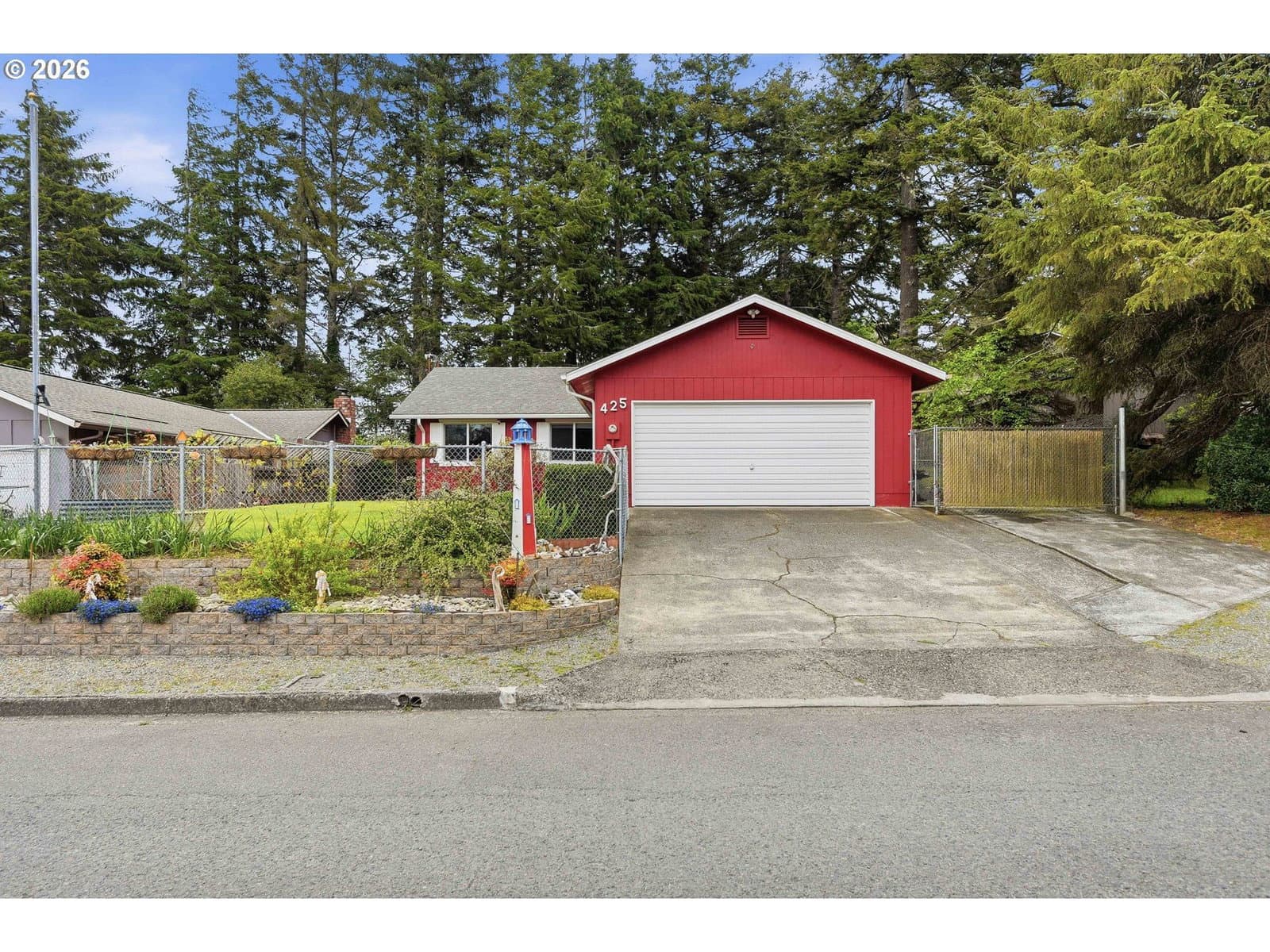 Primary listing photo, 425 RADAR RD, Coos Bay, OR, 97420