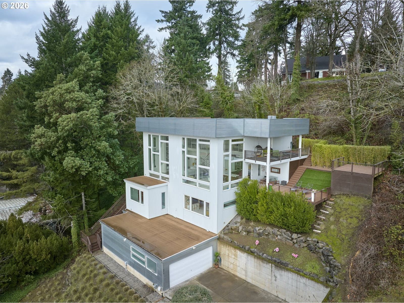 3816 EDGEWOOD DR