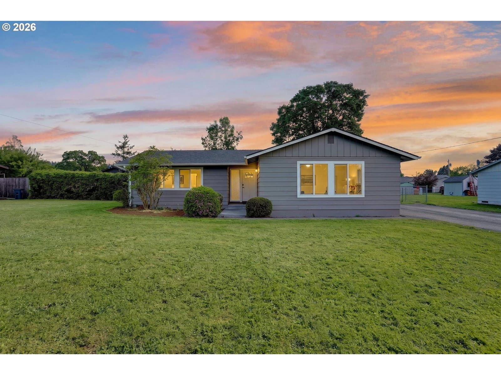 Primary listing photo, 194 SHORE DR, St Helens, OR, 97051