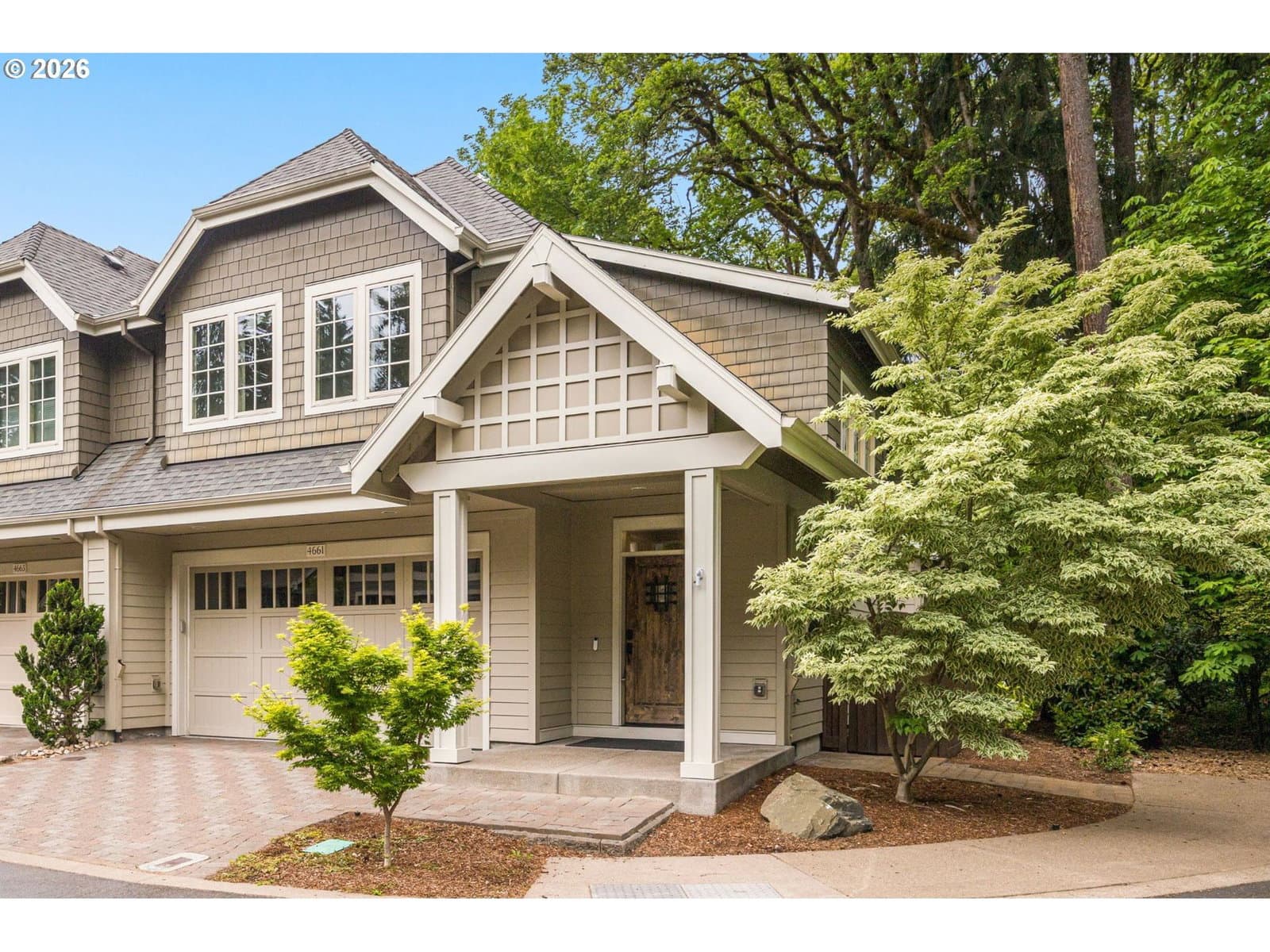 Listing photo 1 of 6