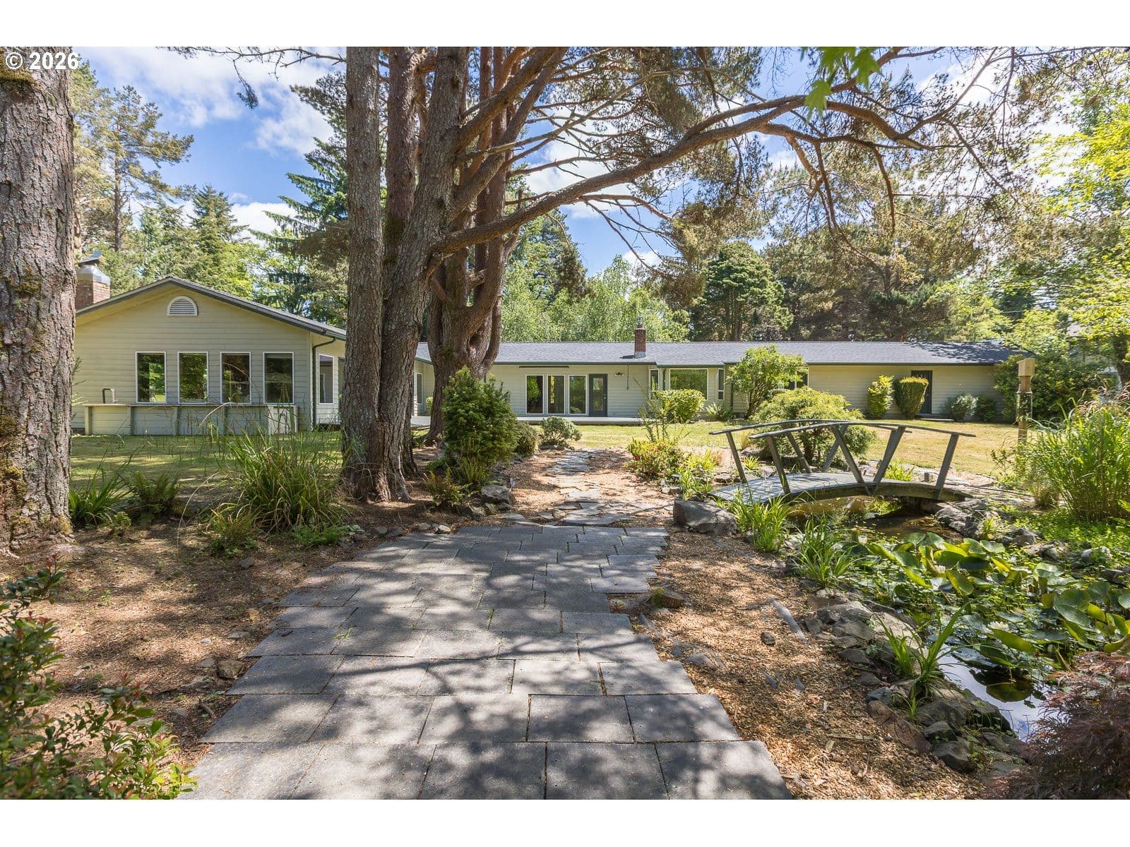 Primary listing photo, 1375 NE YAQUINA HEIGHTS DR, Newport, OR, 97365