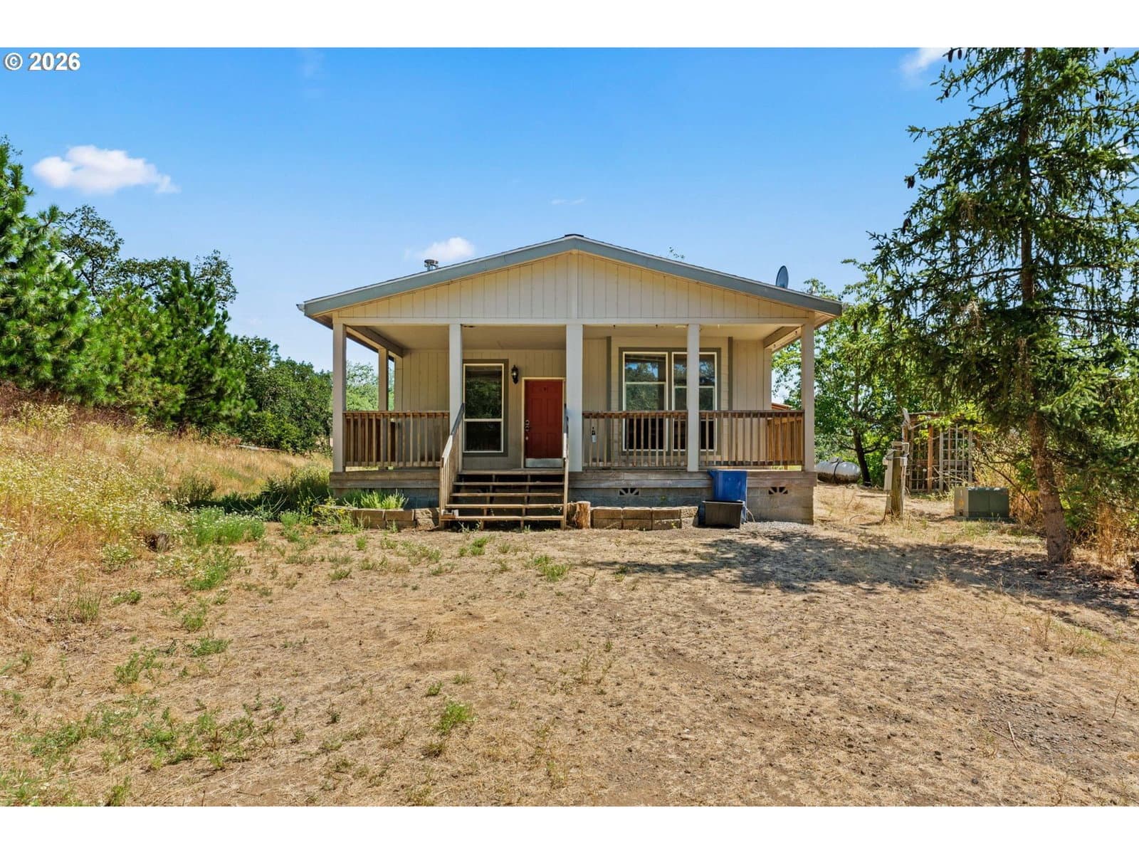 Listing photo 1 of 6