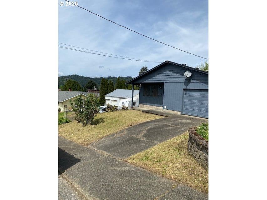 Primary listing photo, 1125 MAPLE ST, Myrtle Point, OR, 97458