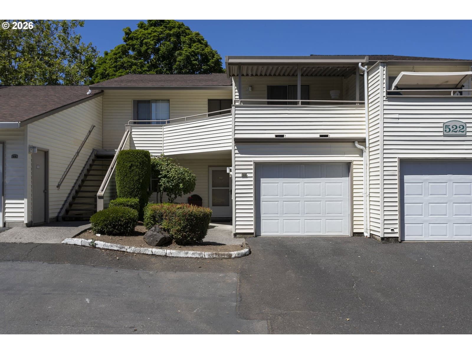 Listing photo 1 of 6