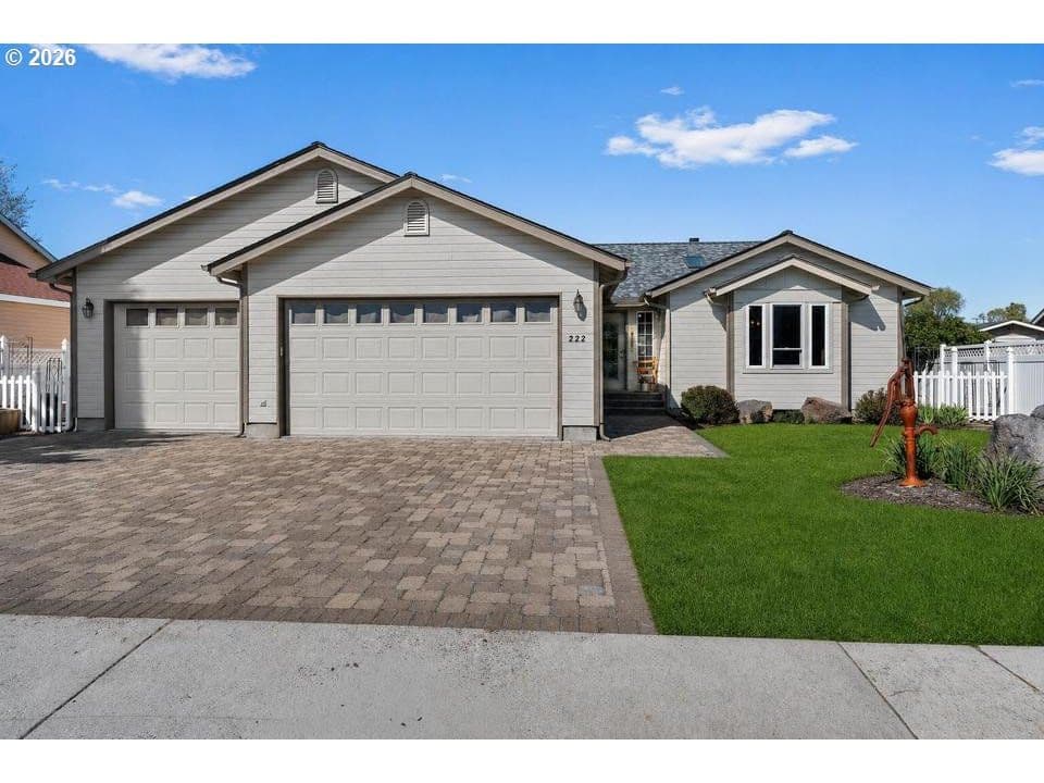 Primary listing photo, 222 SW MEADOW LAKES DR, Prineville, OR, 97754