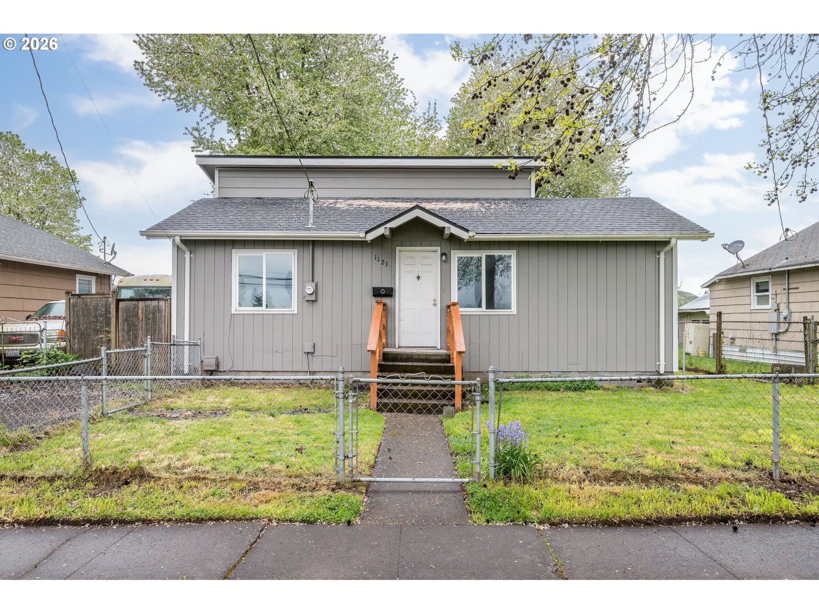 Primary listing photo, 1123 7TH AVE, Longview, WA, 98632