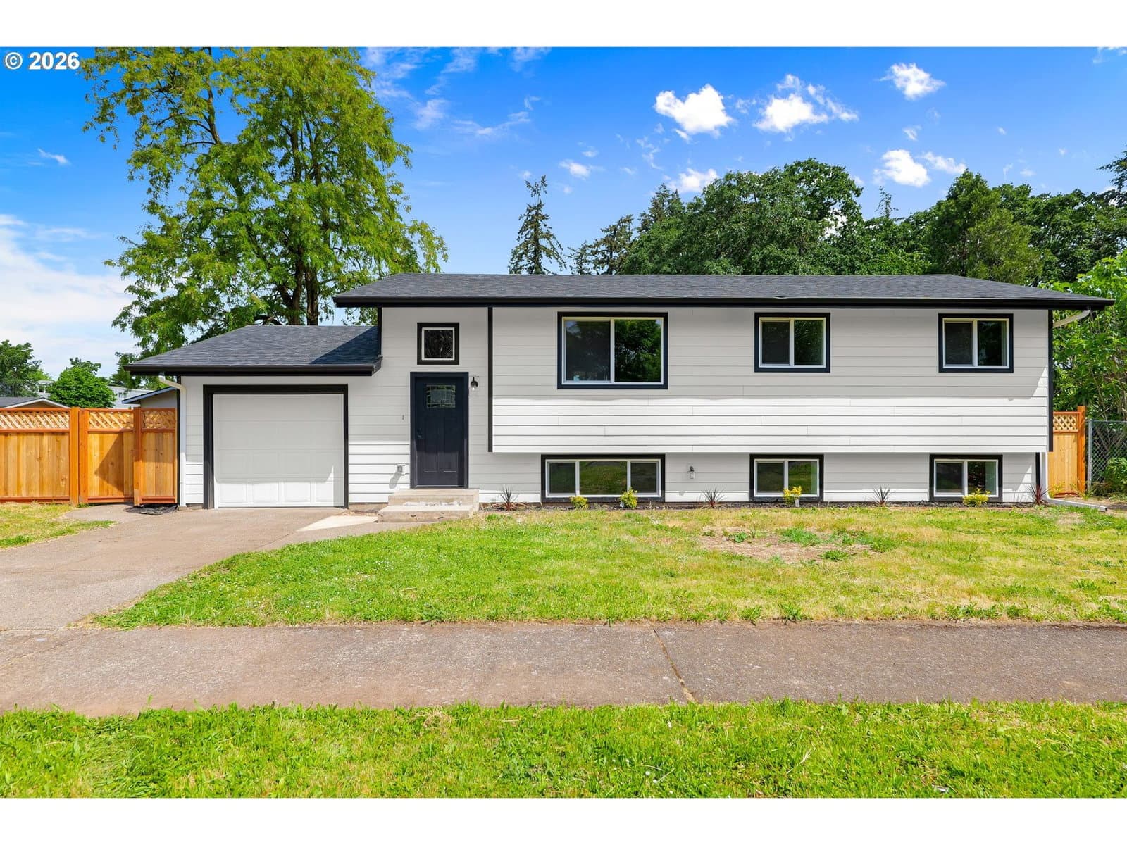 Primary listing photo, 853 SHANGRI LA AVE NE, Salem, OR, 97303
