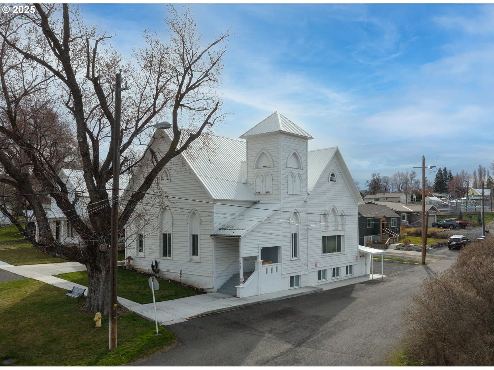 Primary listing photo, 402 E MAIN ST, Weston, OR, 97886