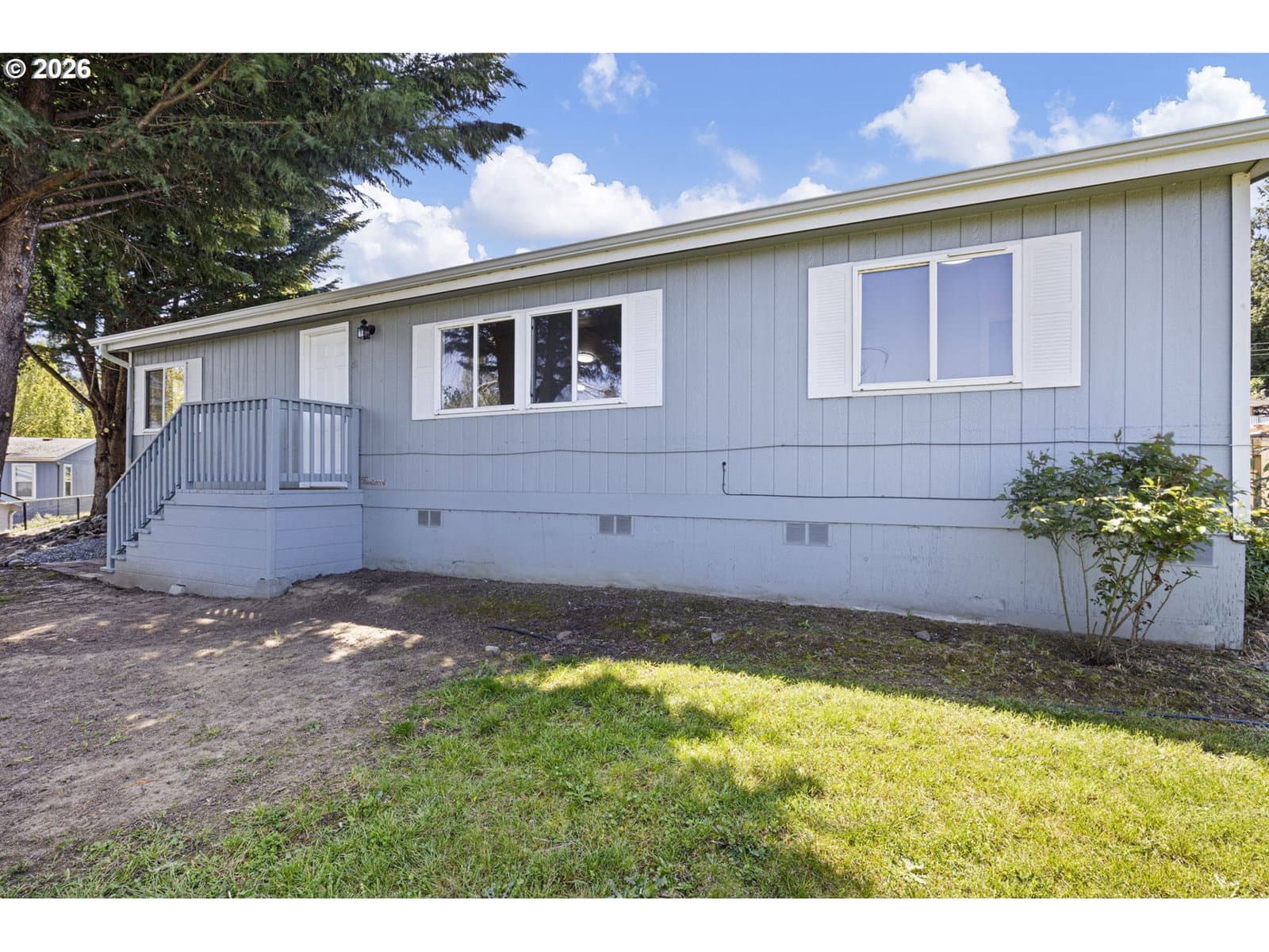 Listing photo 1 of 6