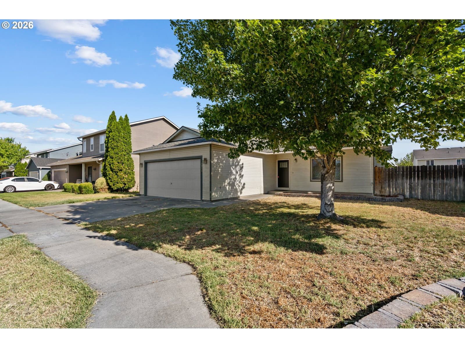 Listing photo 1 of 6