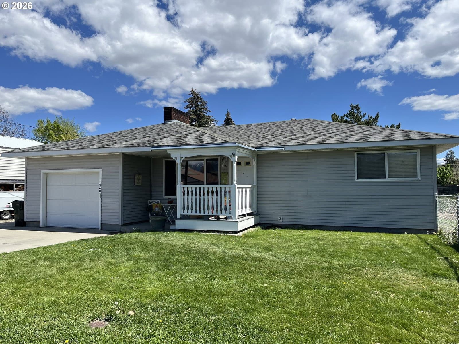 Listing photo 1 of 6