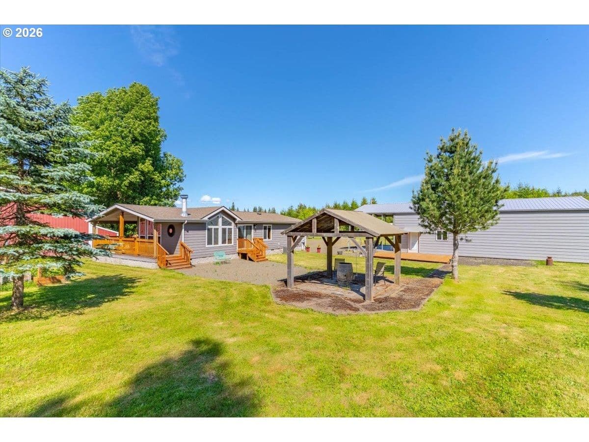Listing photo 1 of 6