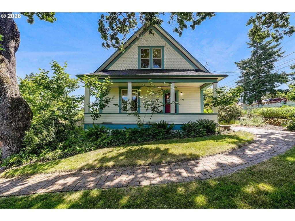 Primary listing photo, 1005 RESERVE ST, Silverton, OR, 97381